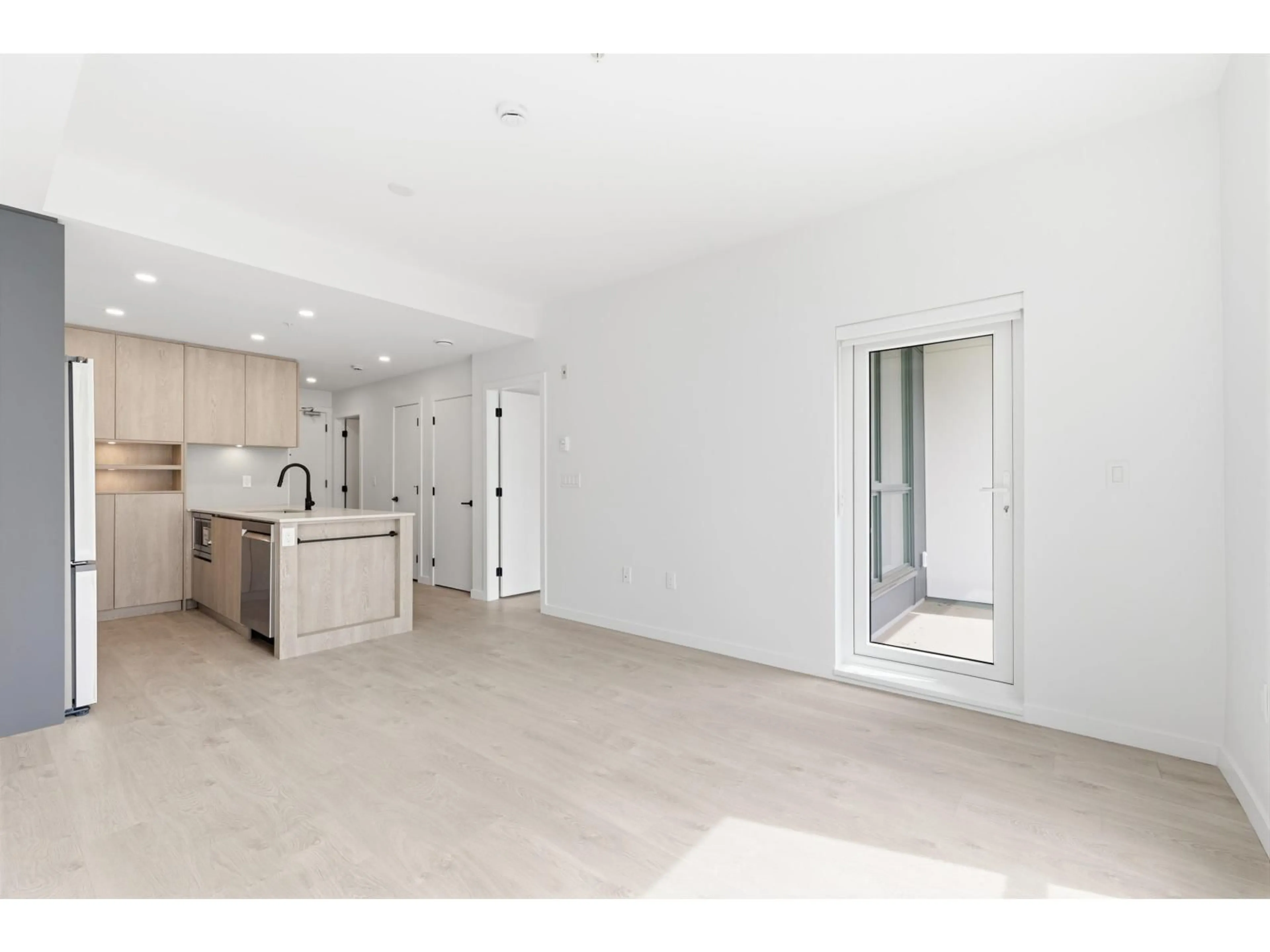 Unknown for 107 - 19577 65B AVENUE, Surrey British Columbia V4N6B5