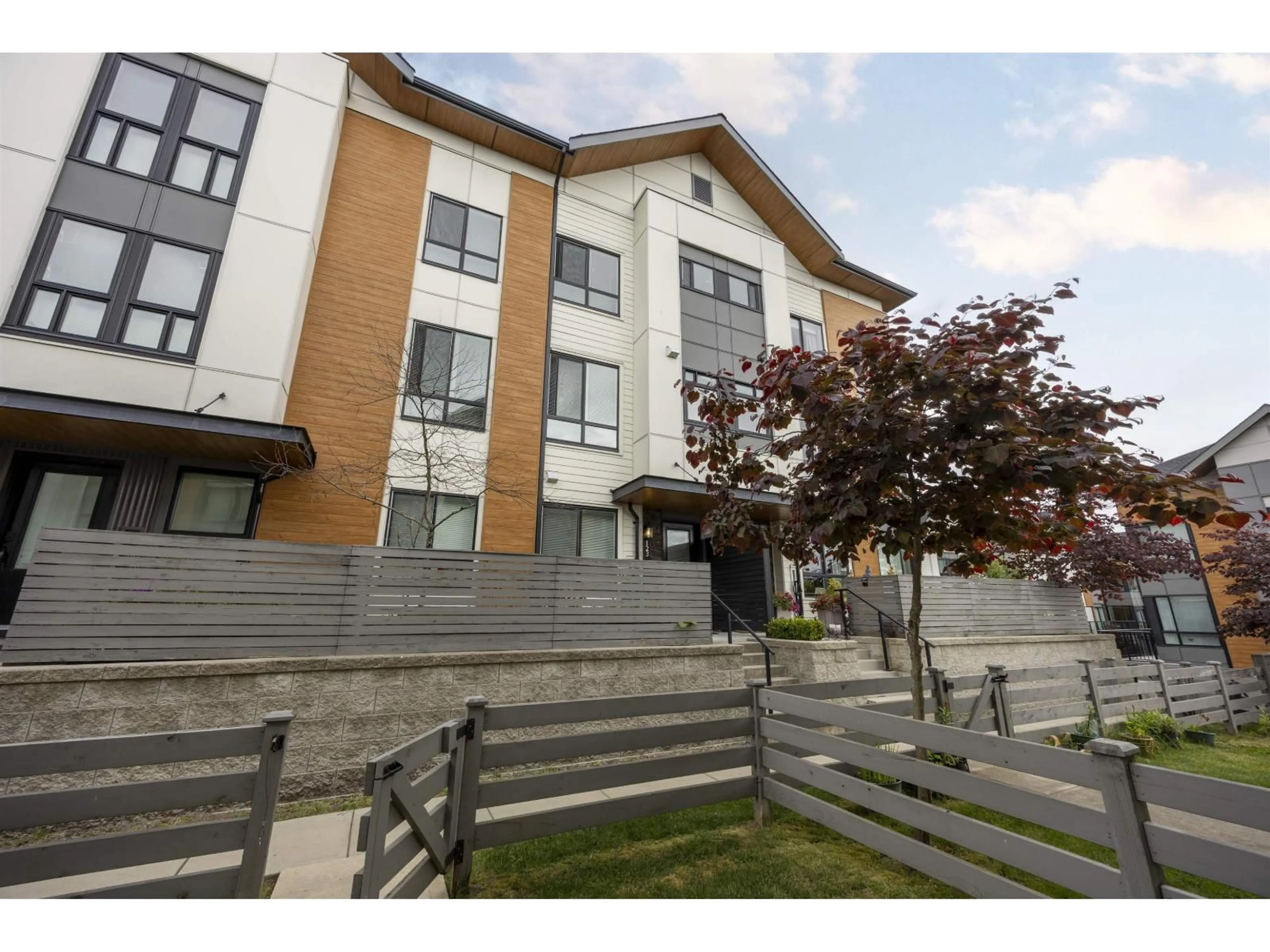 Unknown for 123 - 15111 EDMUND DRIVE, Surrey British Columbia V3S0A5