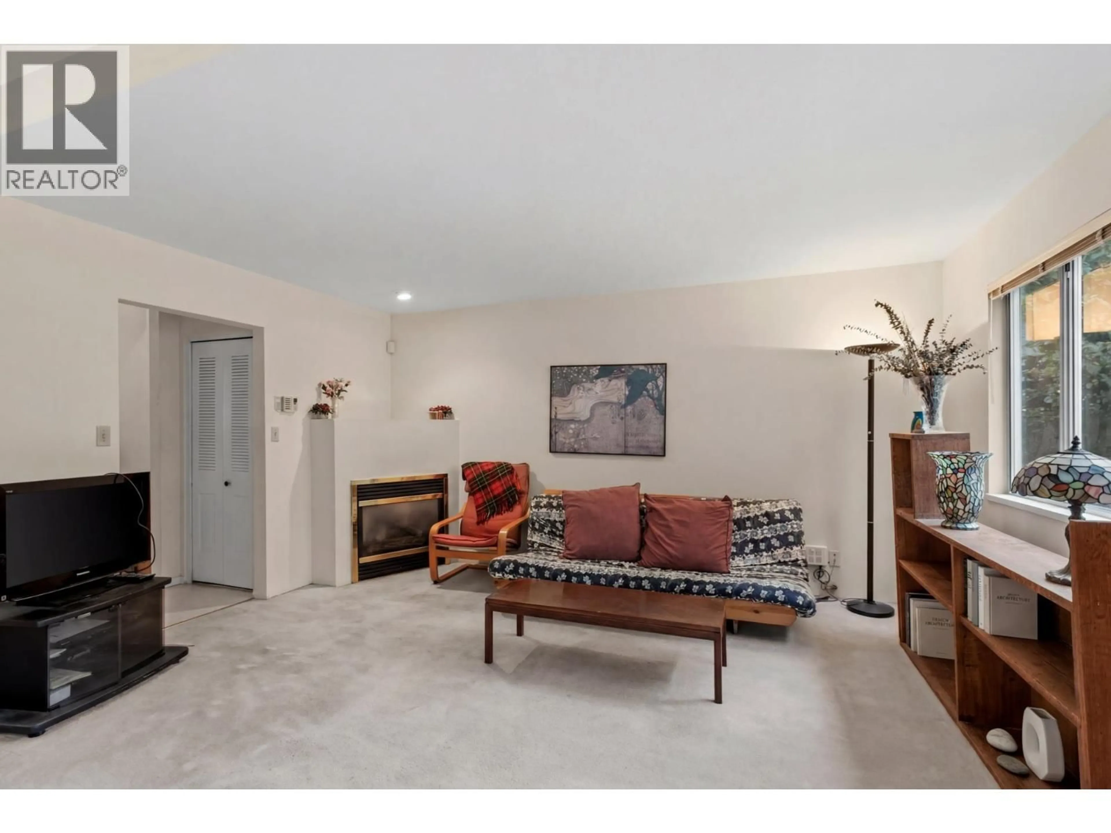 Living room with furniture, unknown for 1678 13TH AVENUE, Vancouver British Columbia V5N2B8