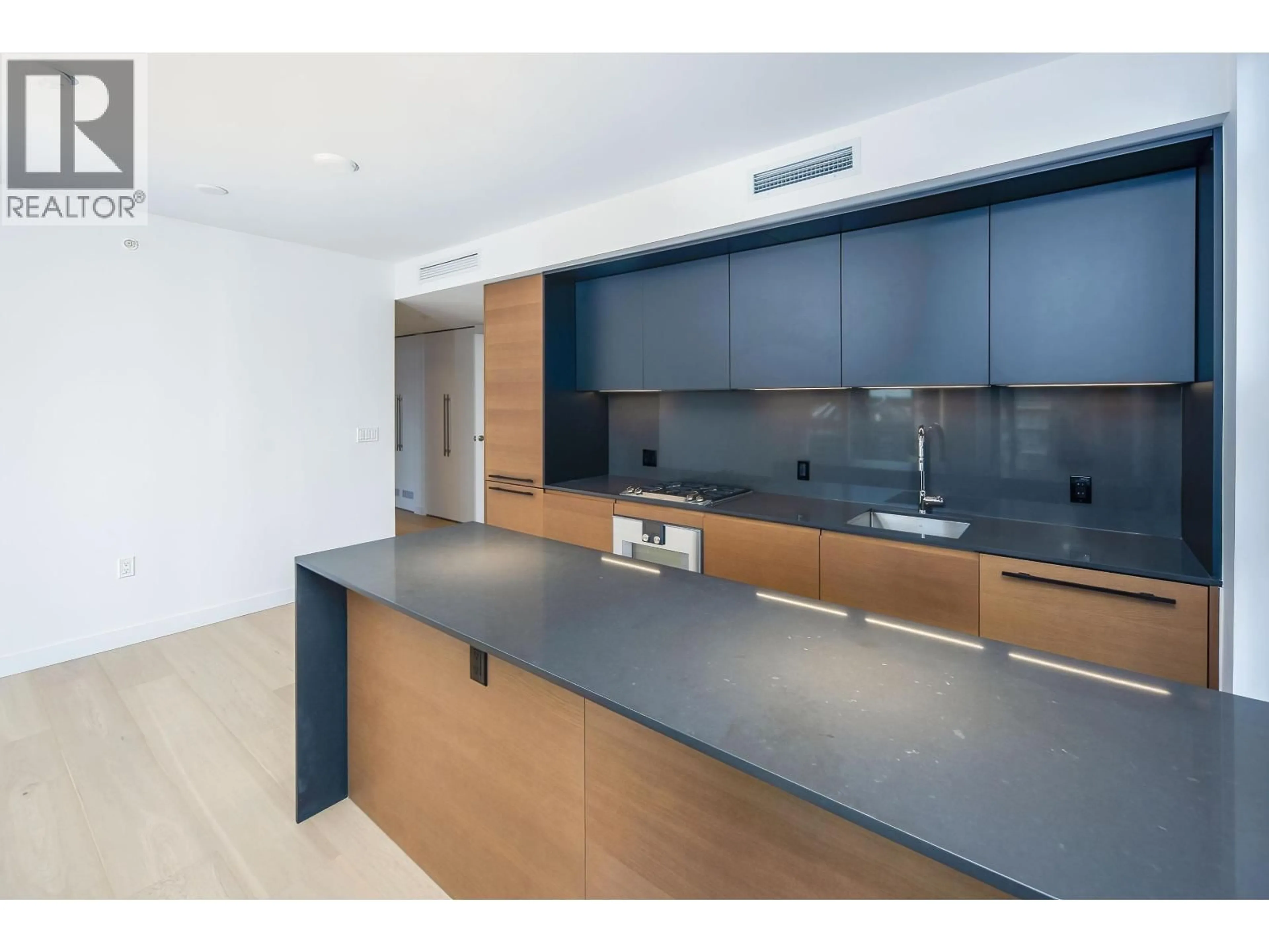 Standard kitchen, unknown for 1208 - 1289 HORNBY STREET, Vancouver British Columbia V6Z0G7