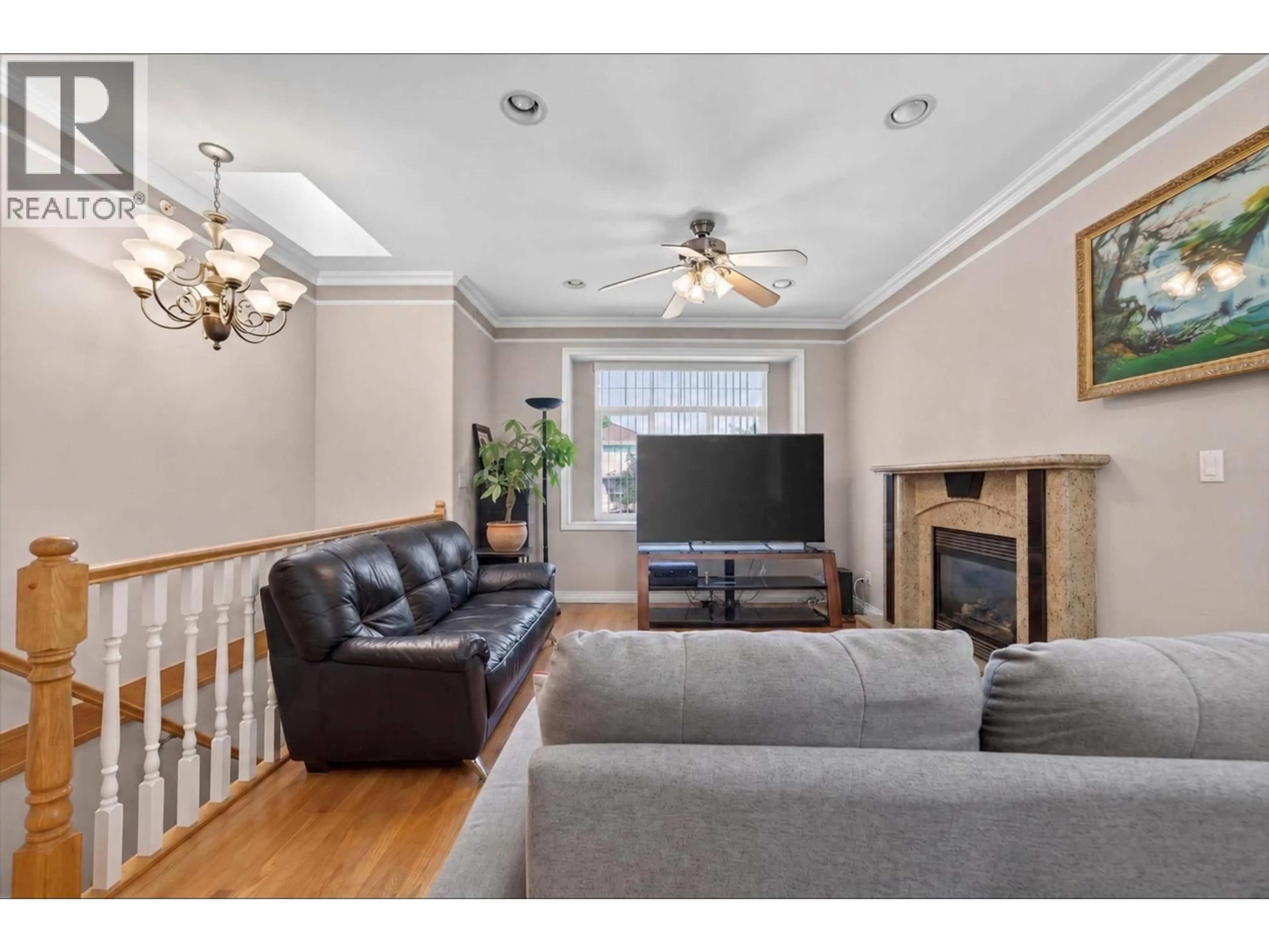 Living room with furniture, unknown for 6959 CULLODEN STREET, Vancouver British Columbia V5X4J6