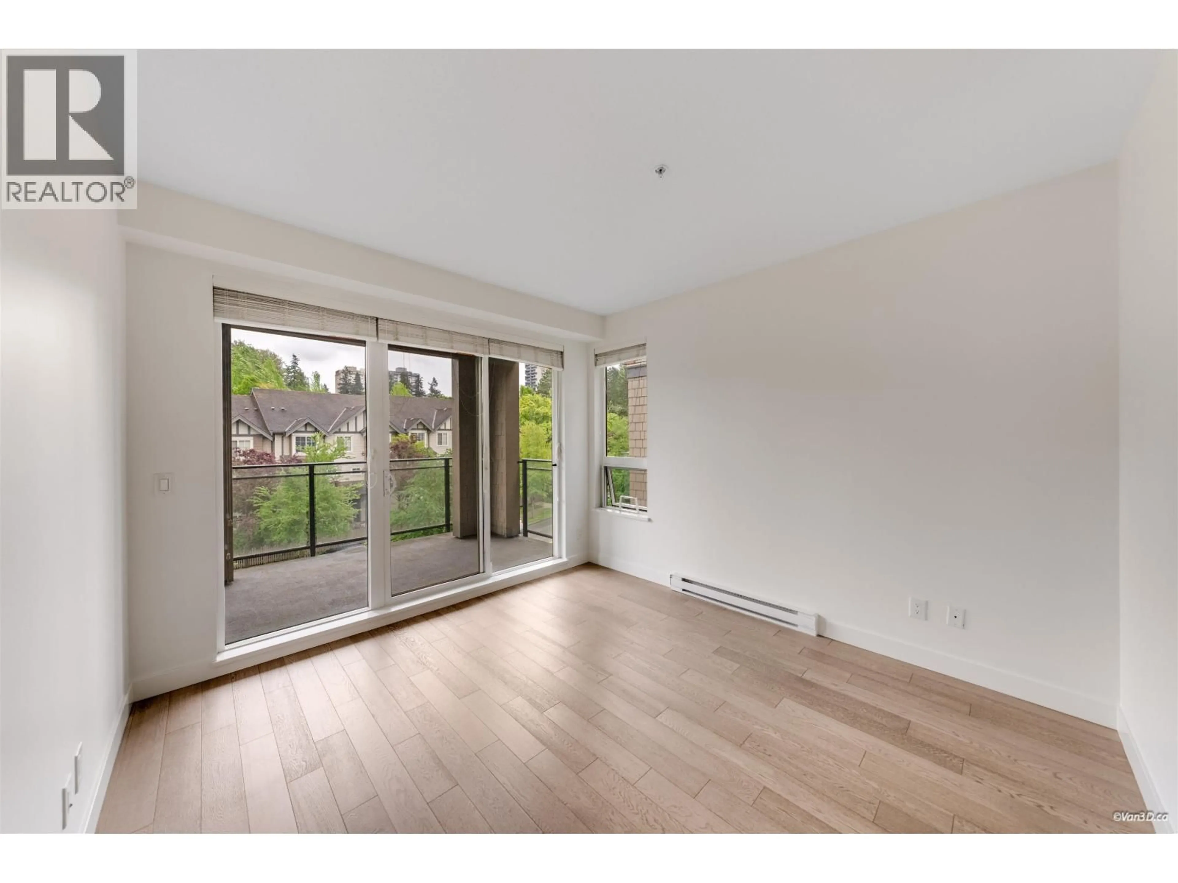 A pic of a room for 411 - 3399 NOEL DRIVE, Burnaby British Columbia V3J0G8