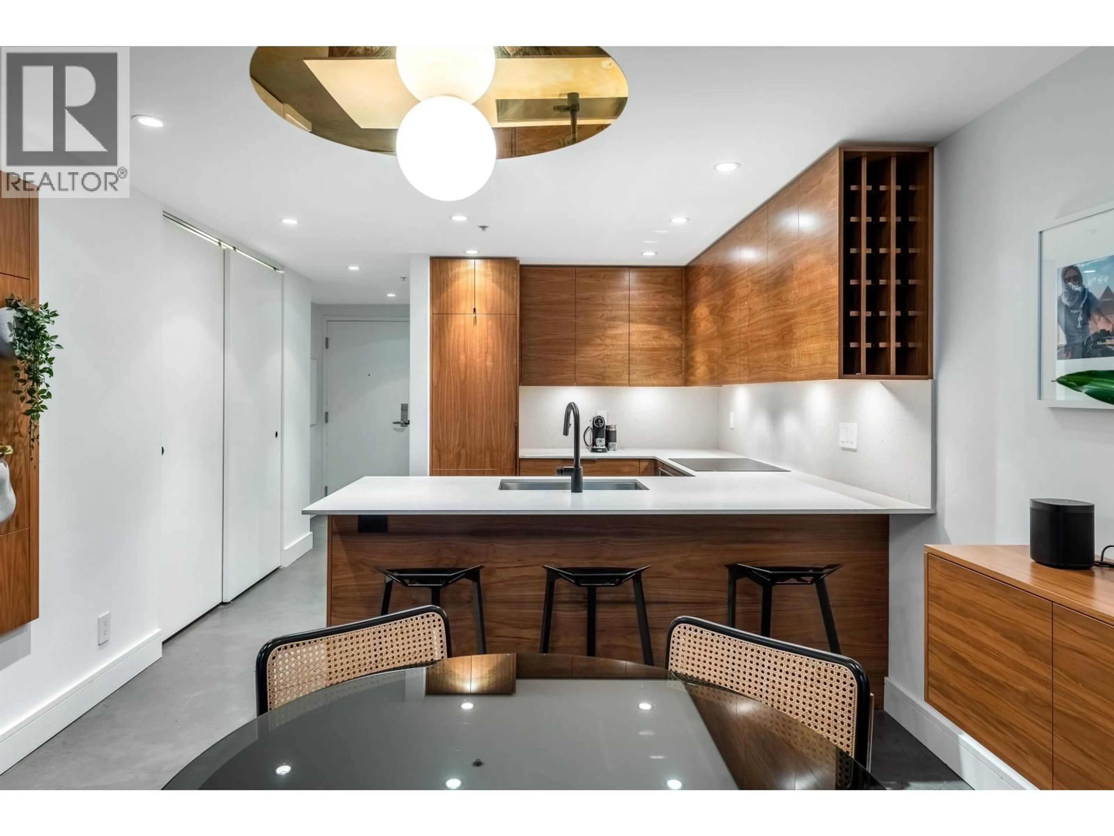 Contemporary kitchen, unknown for PH6 - 869 BEATTY STREET, Vancouver British Columbia V6B2M6