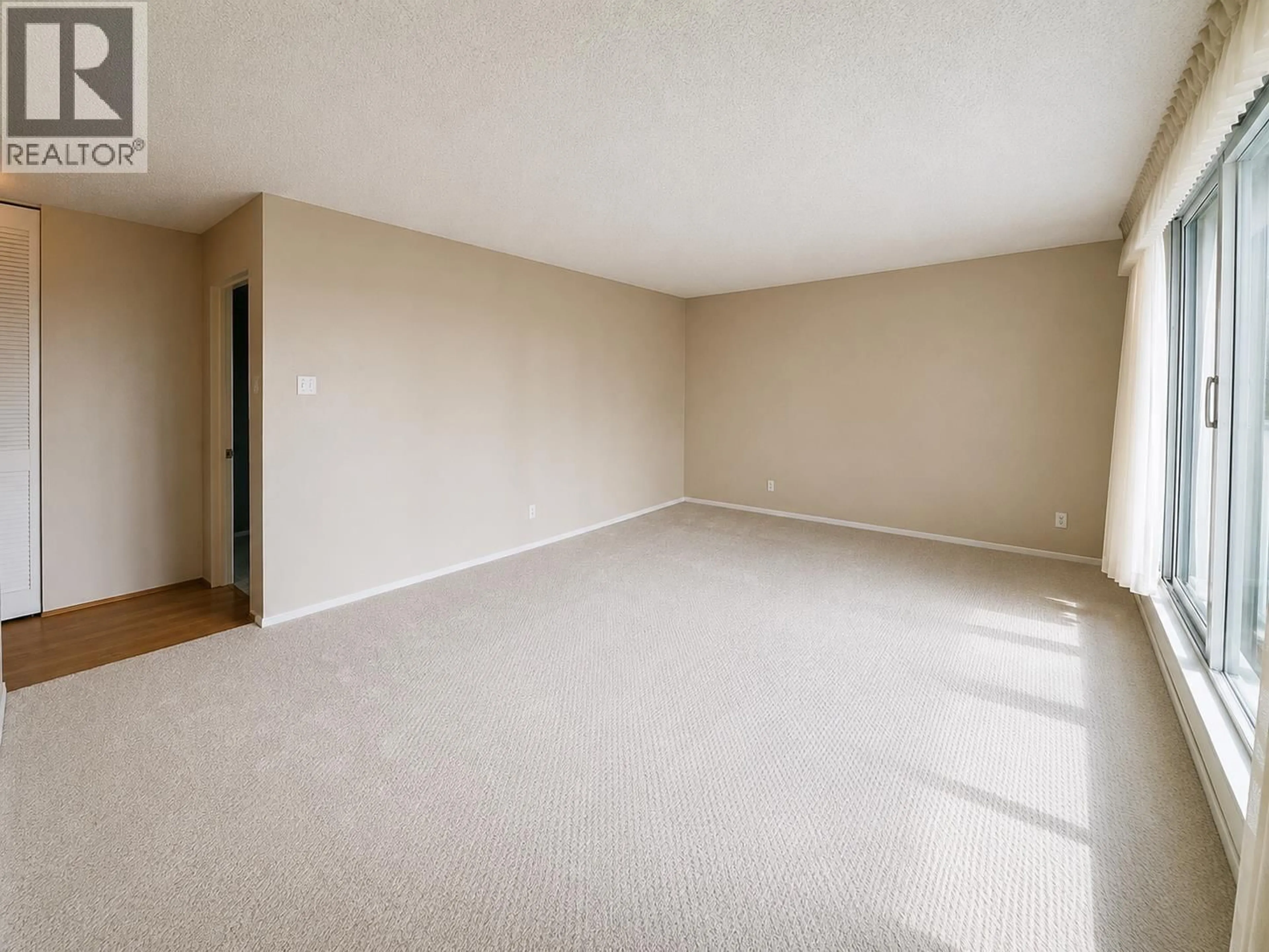 A pic of a room for 1706 - 4160 SARDIS STREET, Burnaby British Columbia V5H1K2