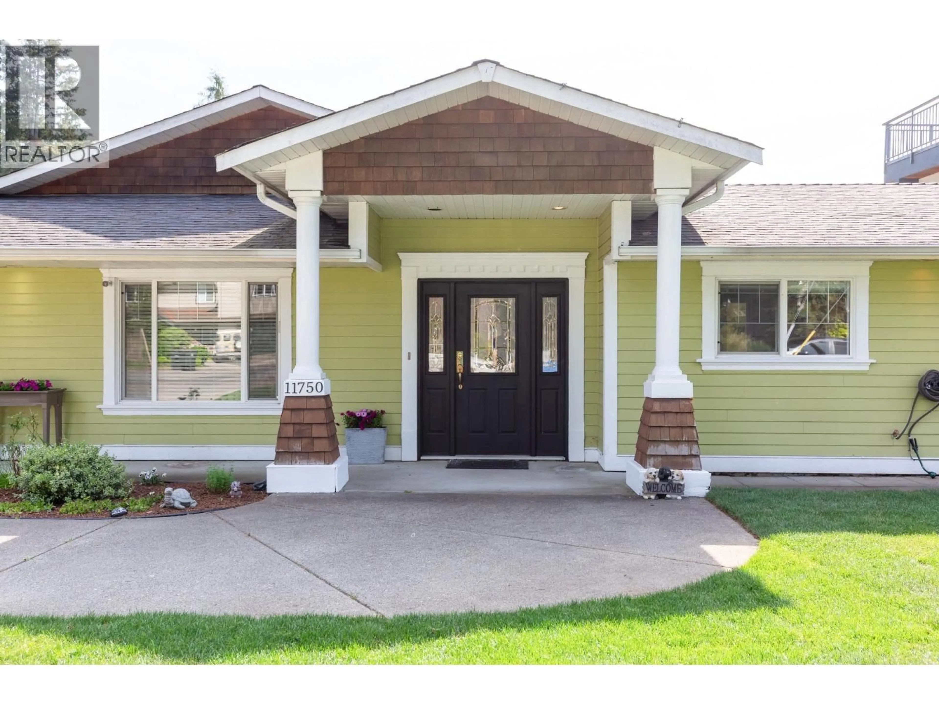 Home with vinyl exterior material, street for 11750 194A STREET, Pitt Meadows British Columbia V3Y1G5
