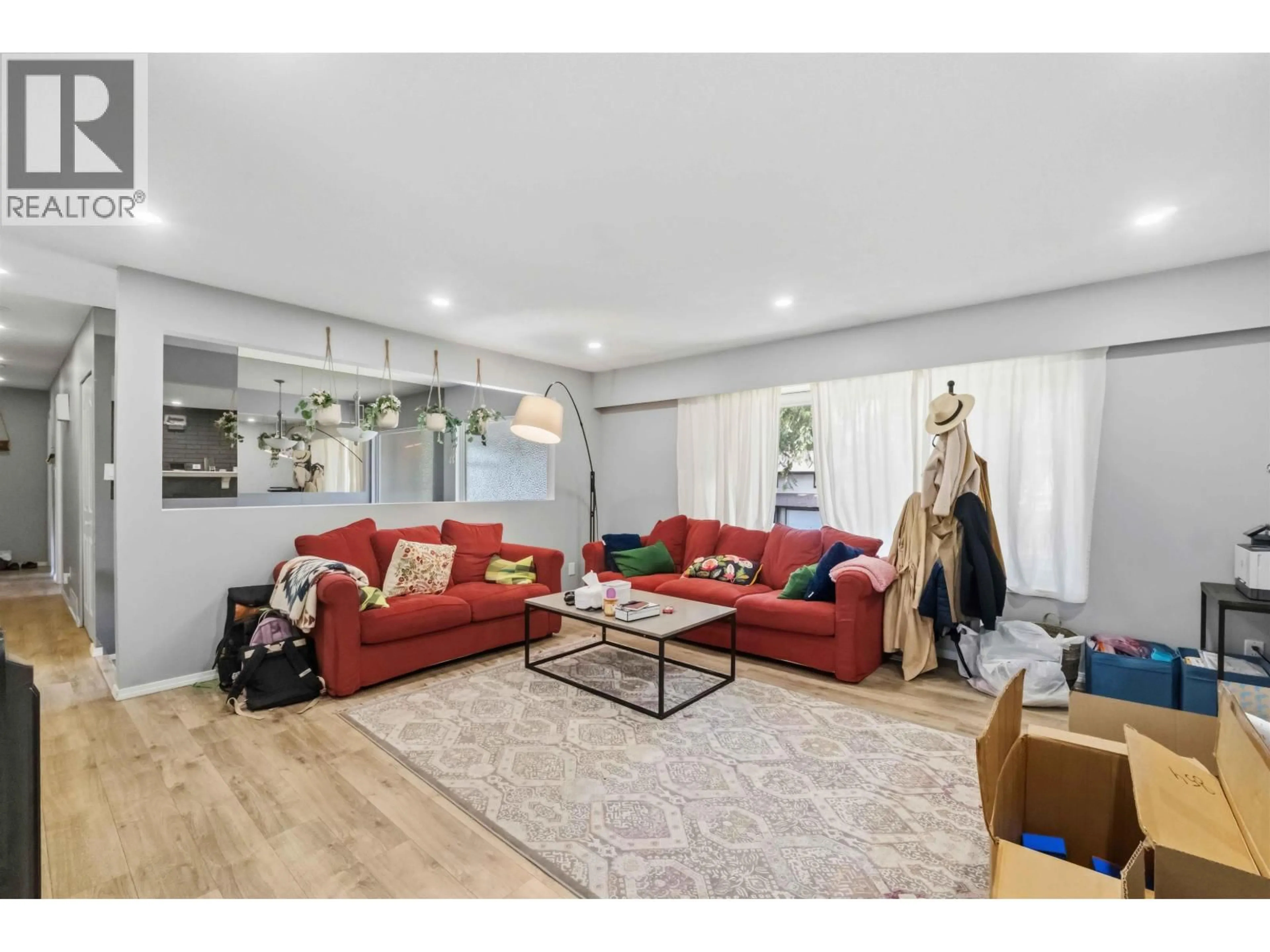 Living room with furniture, unknown for 19536 118B AVENUE, Pitt Meadows British Columbia V3Y1L3