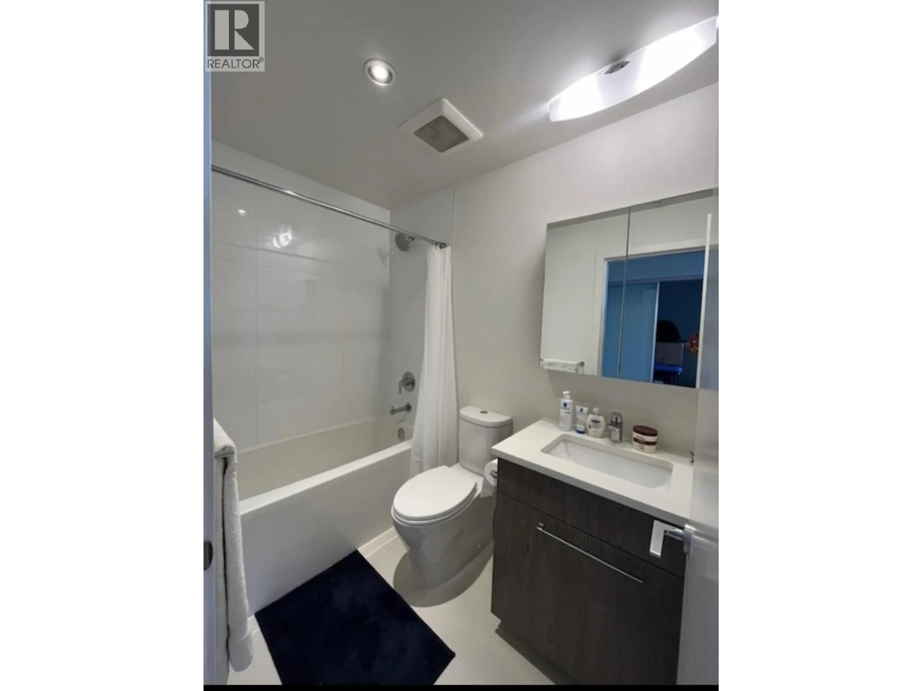 Standard bathroom, ceramic/tile floor for 1306 - 691 NORTH ROAD, Coquitlam British Columbia V3J0H9