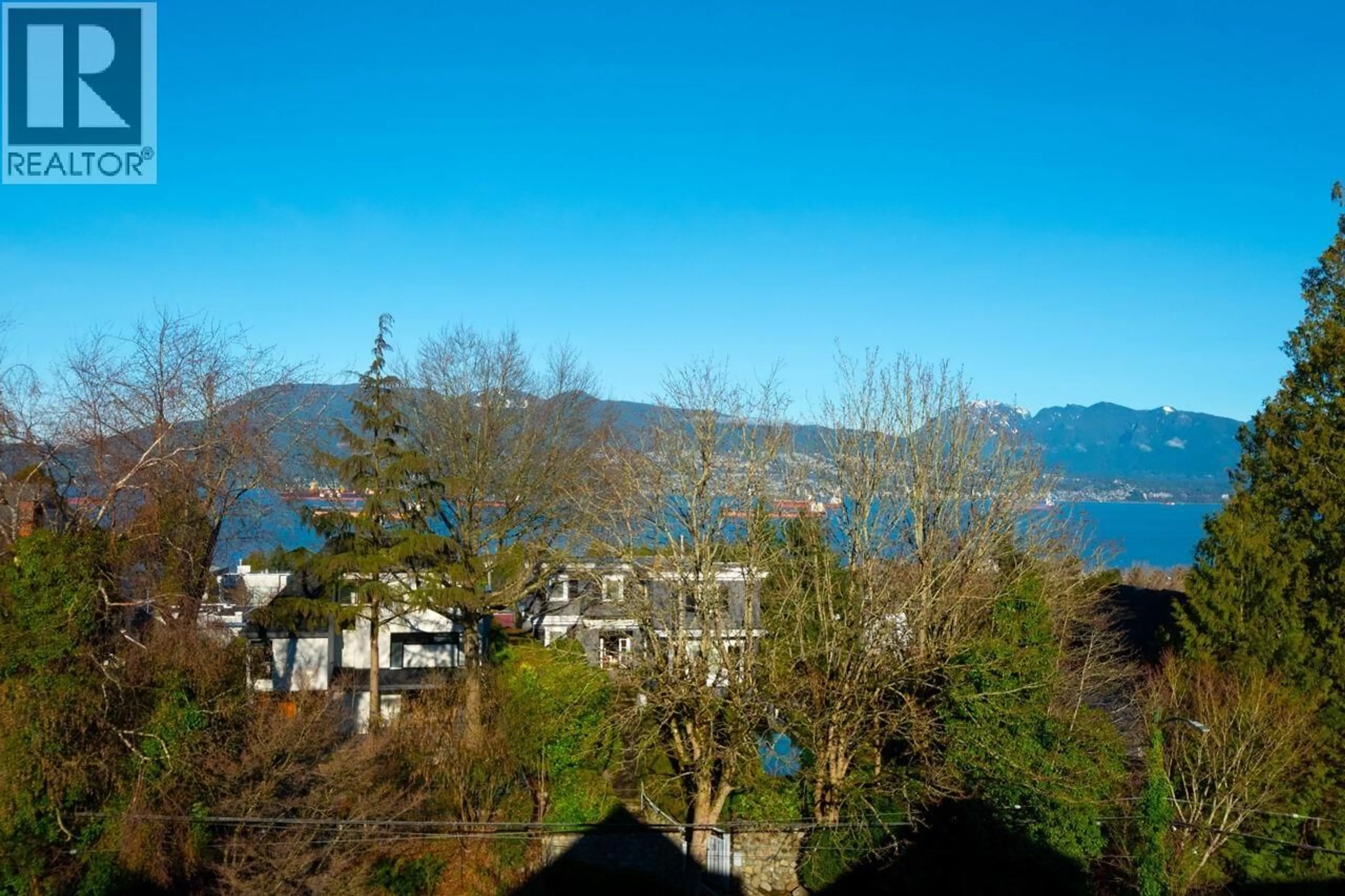 Unknown for 4426 4TH AVENUE, Vancouver British Columbia V6R1R1