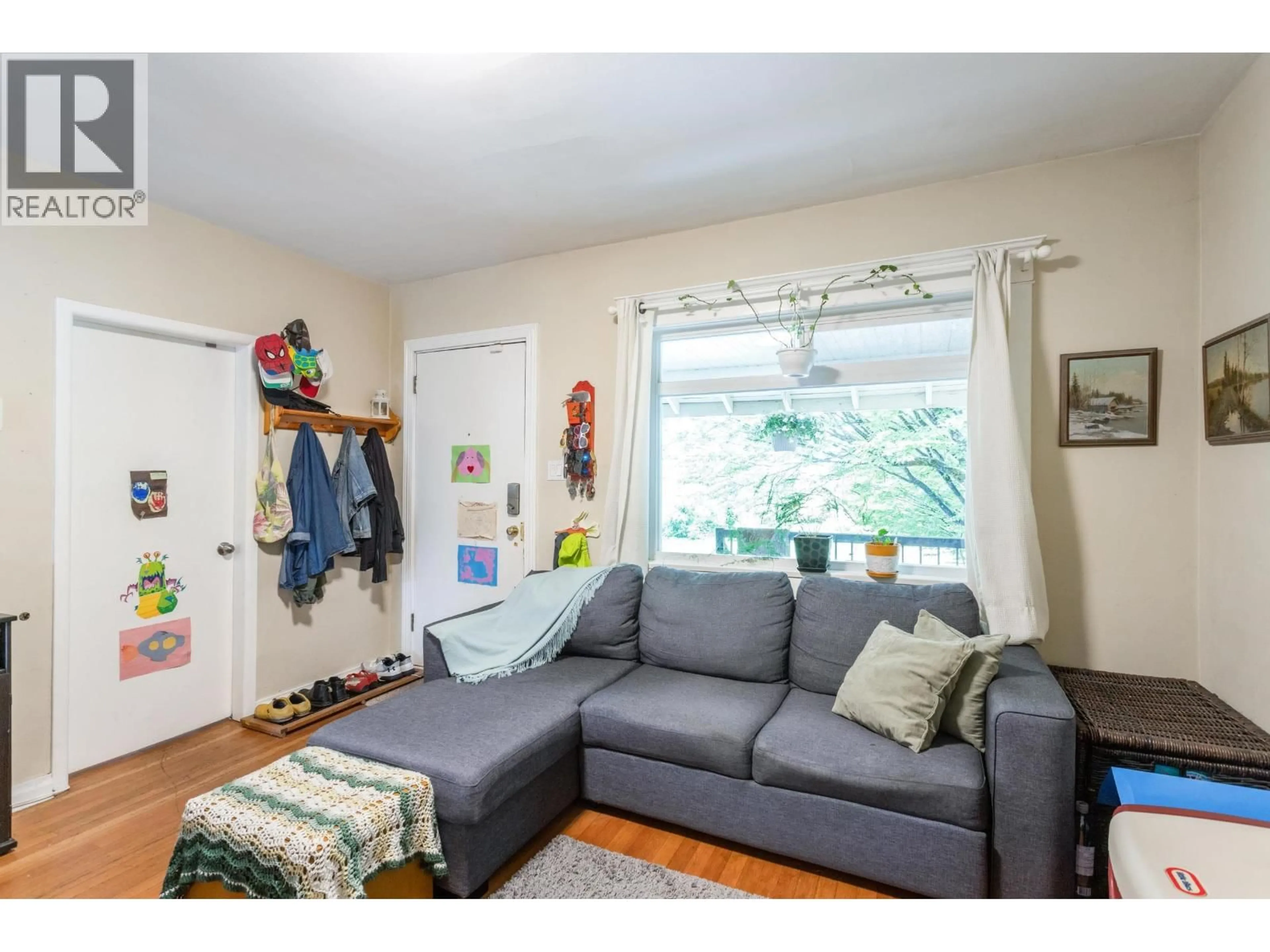 Unknown for 550 CASSIAR STREET, Vancouver British Columbia V5K4M9