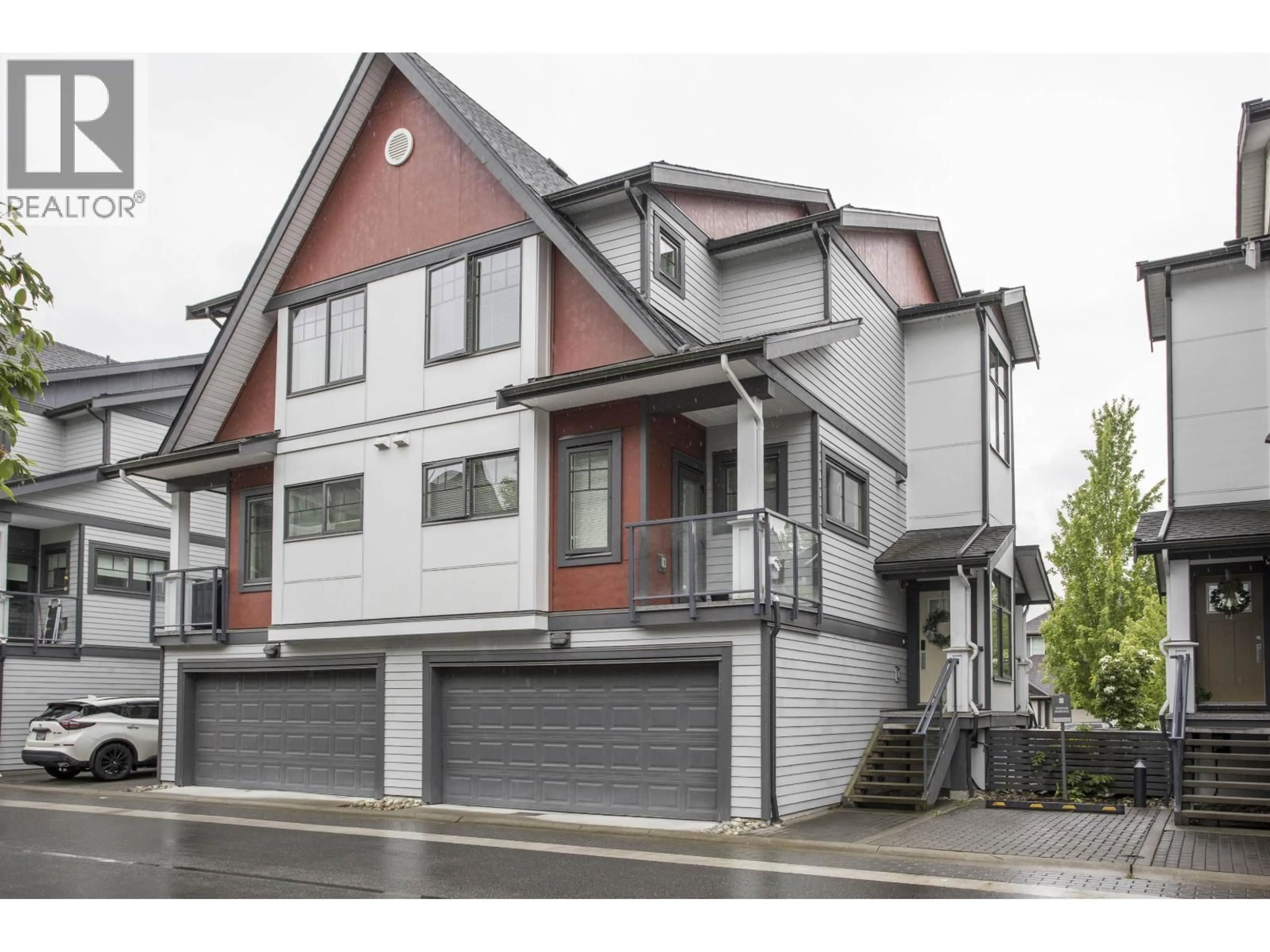 Home with vinyl exterior material, street for 13 - 19451 SUTTON AVENUE, Pitt Meadows British Columbia V3Y0G6
