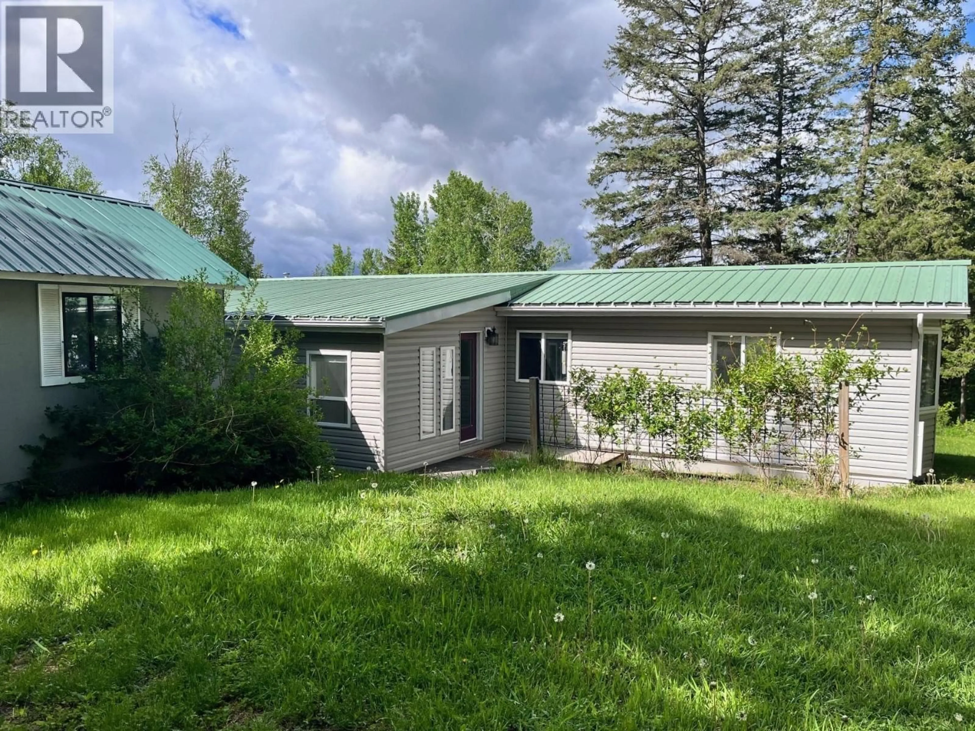 A pic from outside/outdoor area/front of a property/back of a property/a pic from drone, unknown for 3260 BOESEM ROAD, Quesnel British Columbia V2J6C8