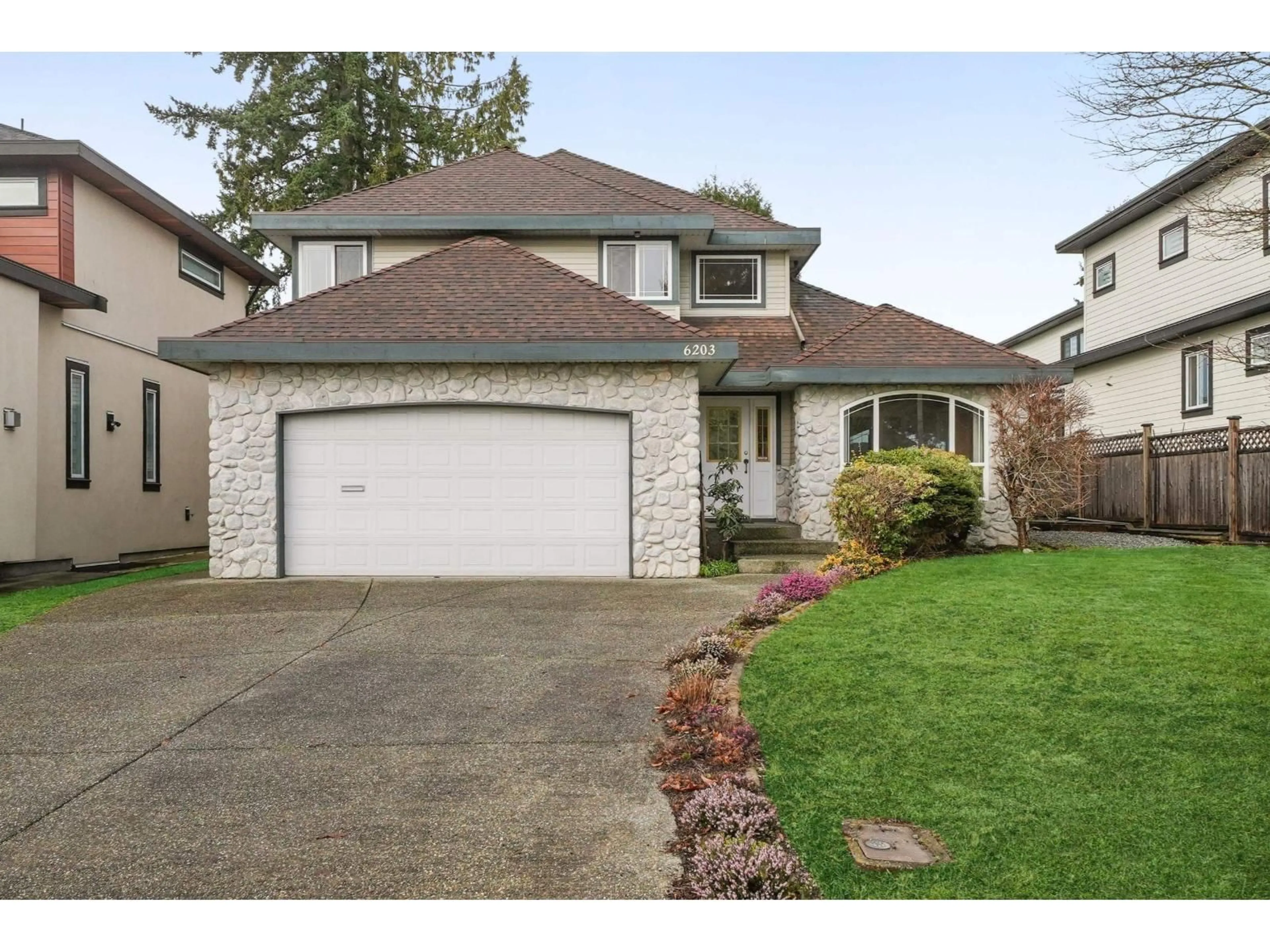 Unknown for 6203 190 STREET, Surrey British Columbia V3S8S4