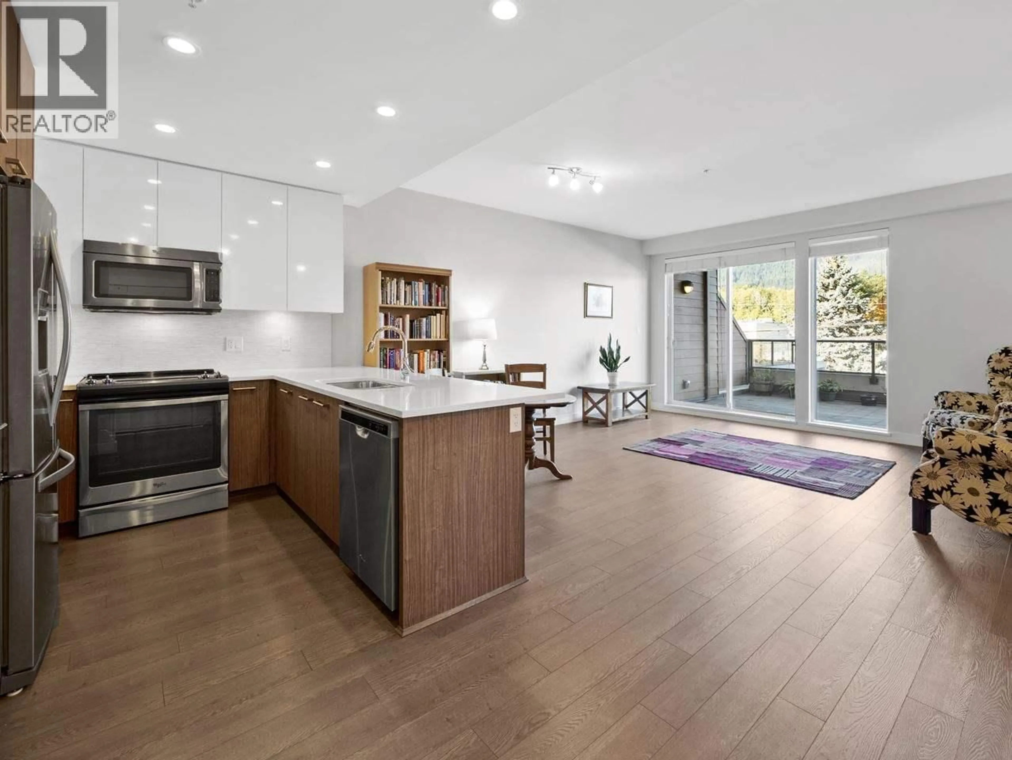 Open concept kitchen, unknown for 205 - 875 GIBSONS WAY, Gibsons British Columbia V0N1V7
