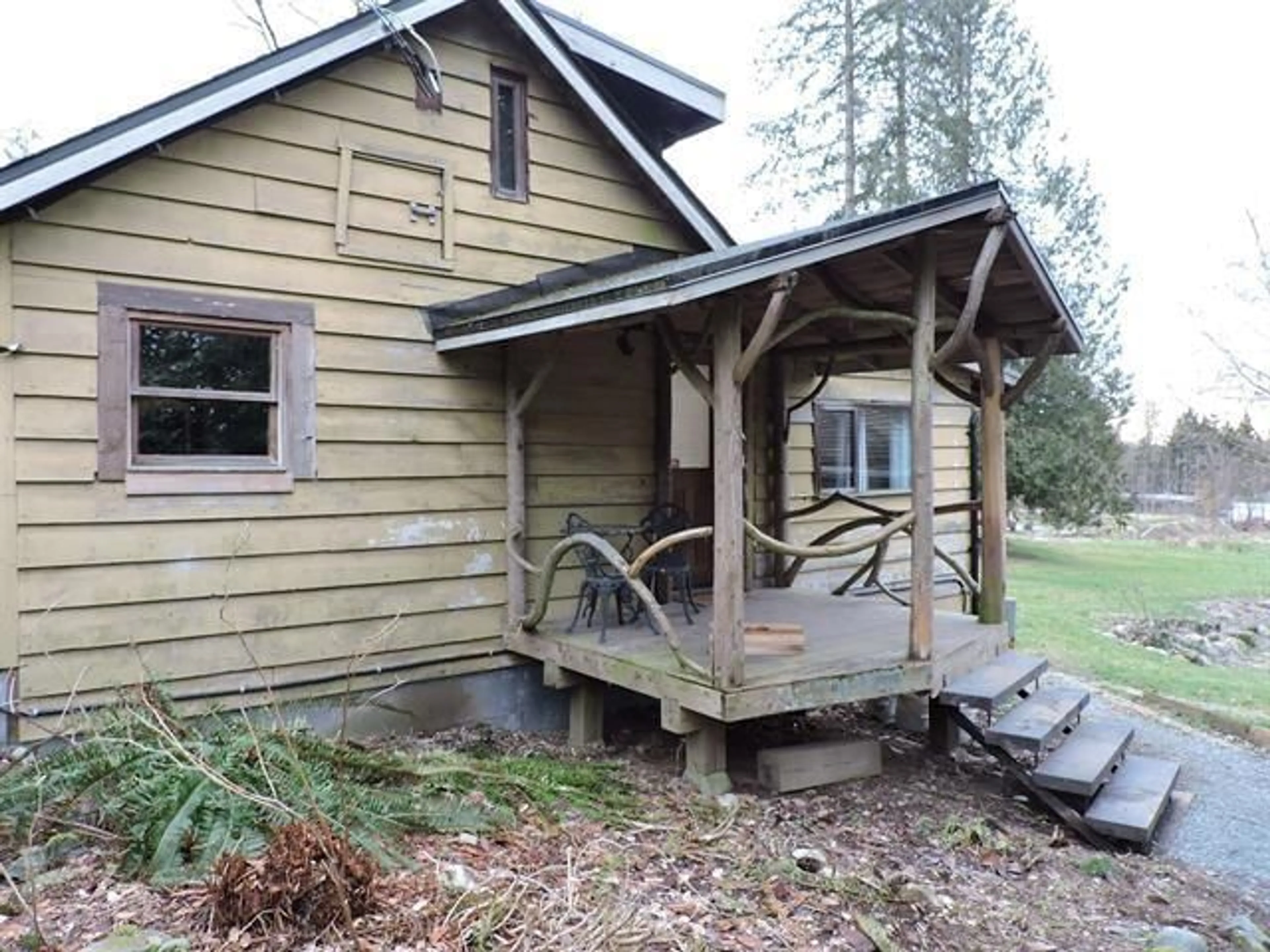 Unknown for 10053 WOLFE STREET, Mission British Columbia V4S1G7