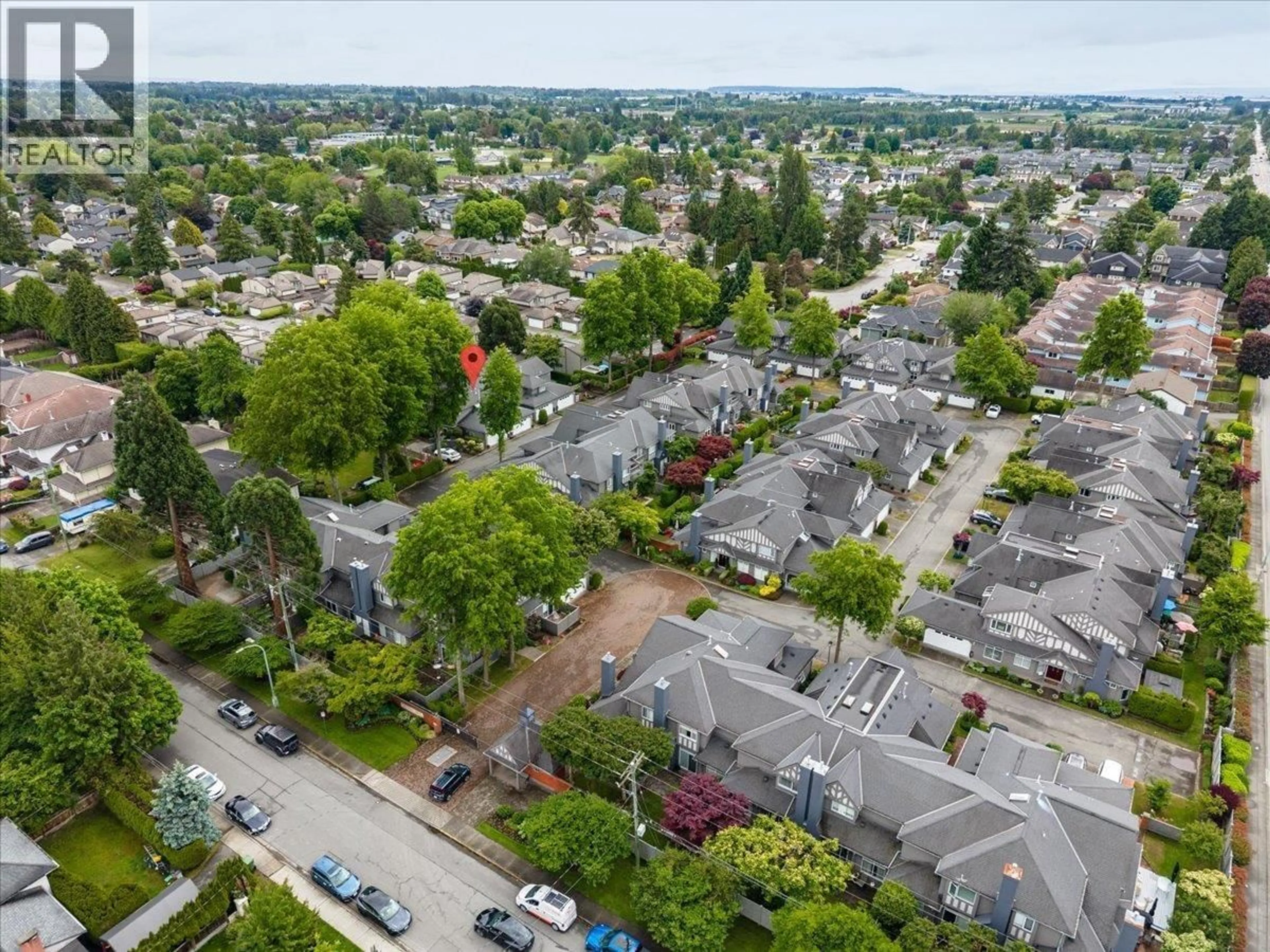 A pic from outside/outdoor area/front of a property/back of a property/a pic from drone, street for 29 - 6100 WOODWARDS ROAD, Richmond British Columbia V7E6G8