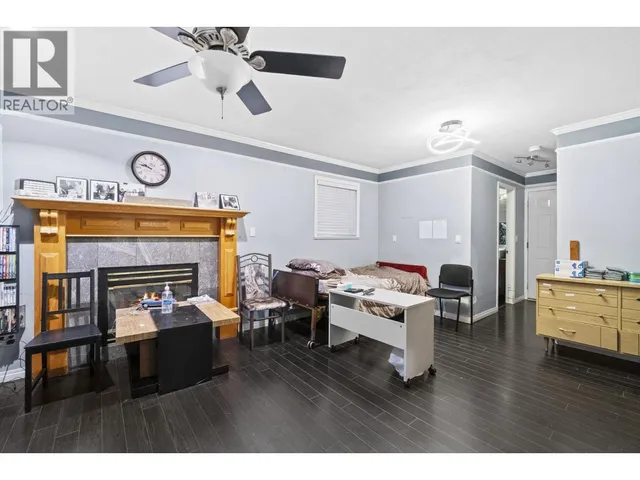1405 EDINBURGH STREET, New Westminster 4