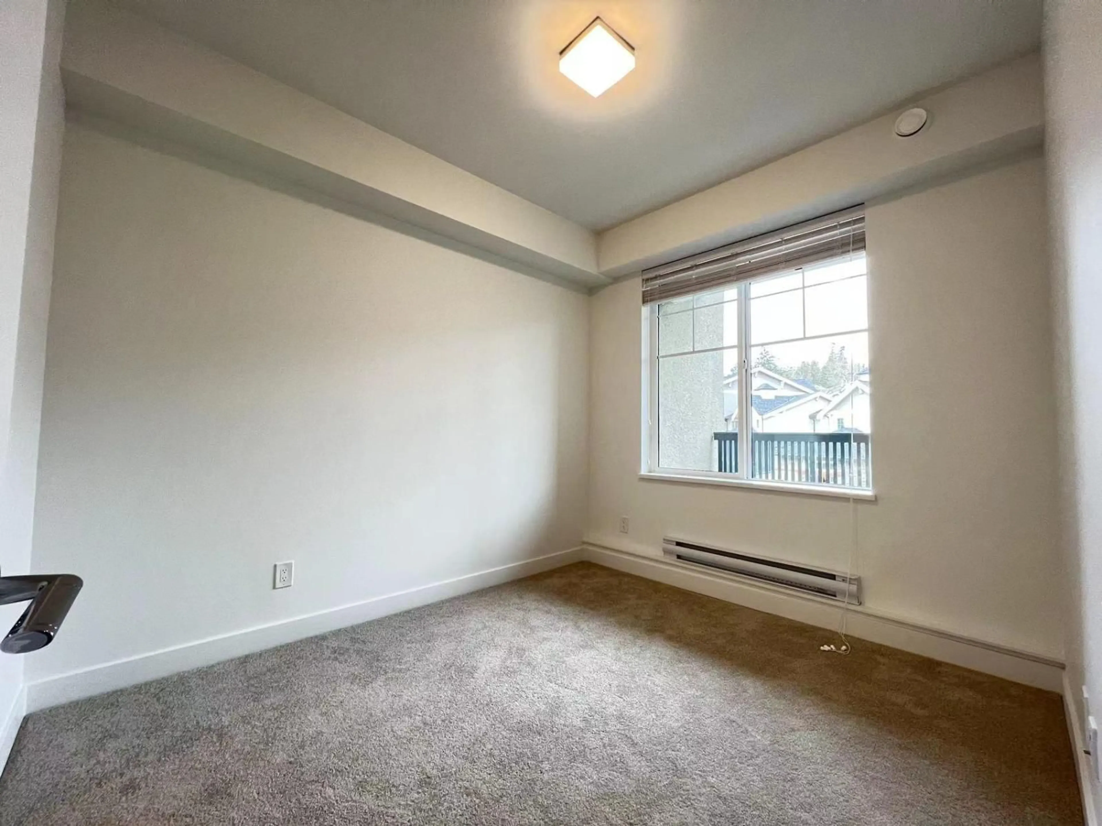 A pic of a room for B206 - 20487 65 AVENUE, Langley British Columbia V2Y3K8