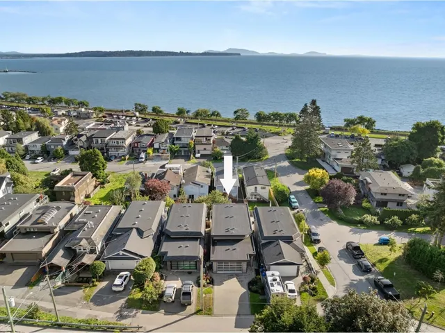 14712 MCDONALD AVENUE, White Rock