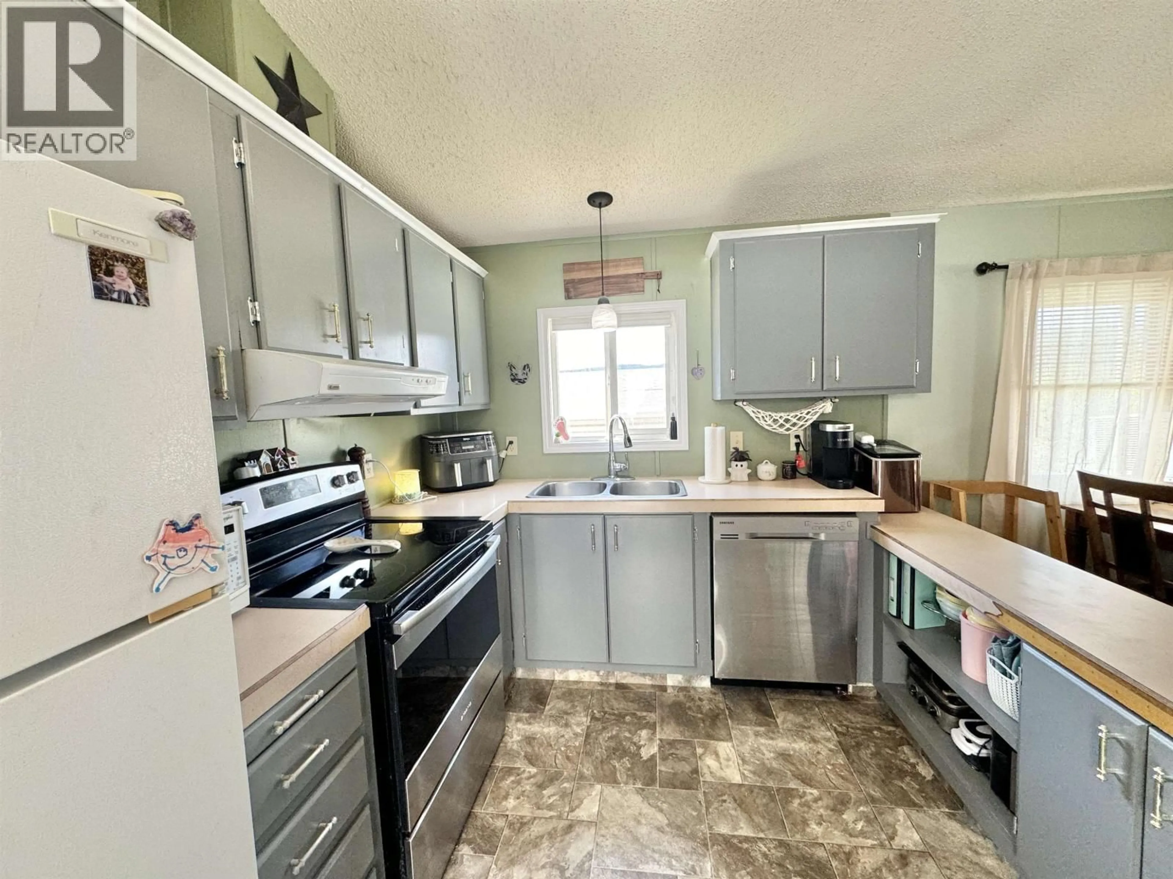 Standard kitchen, unknown for 83 - 770 ELEVENTH AVENUE, Williams Lake British Columbia V2G2M4