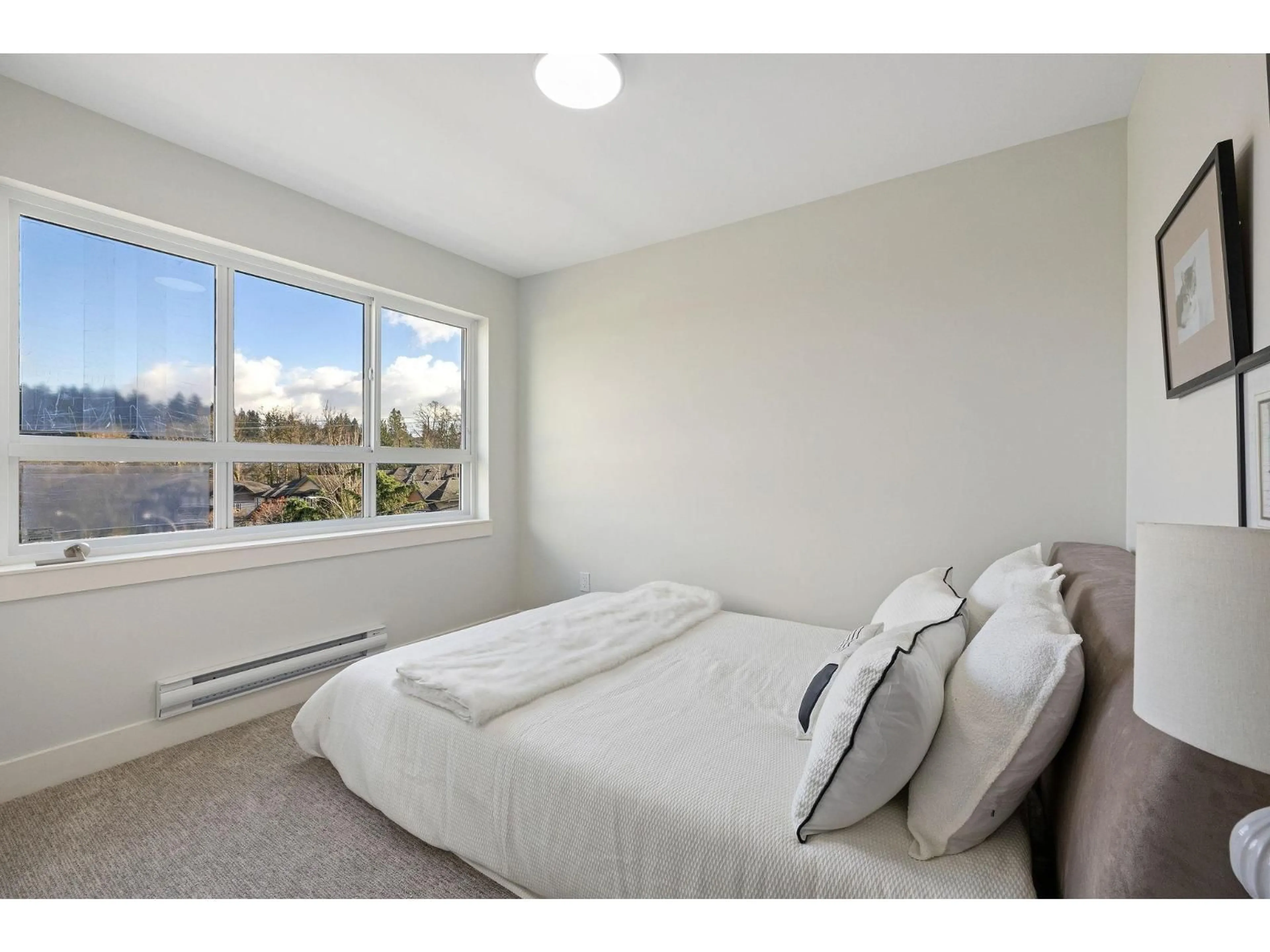 Bedroom with bed, unknown for 9 - 14391 61A AVENUE, Surrey British Columbia V3X1A4