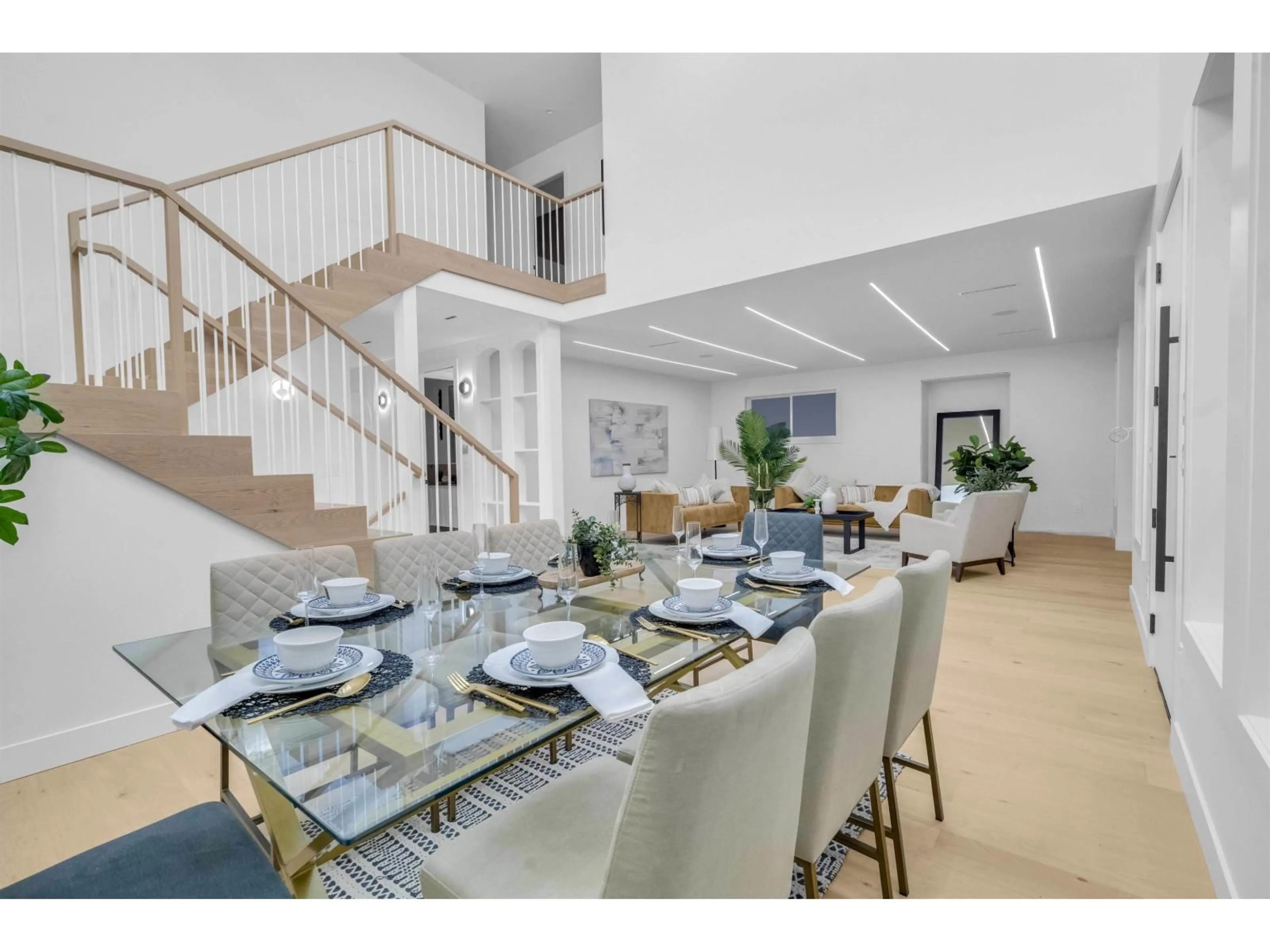Dining room, unknown for 20888 48 AVENUE, Langley British Columbia V3A3L9