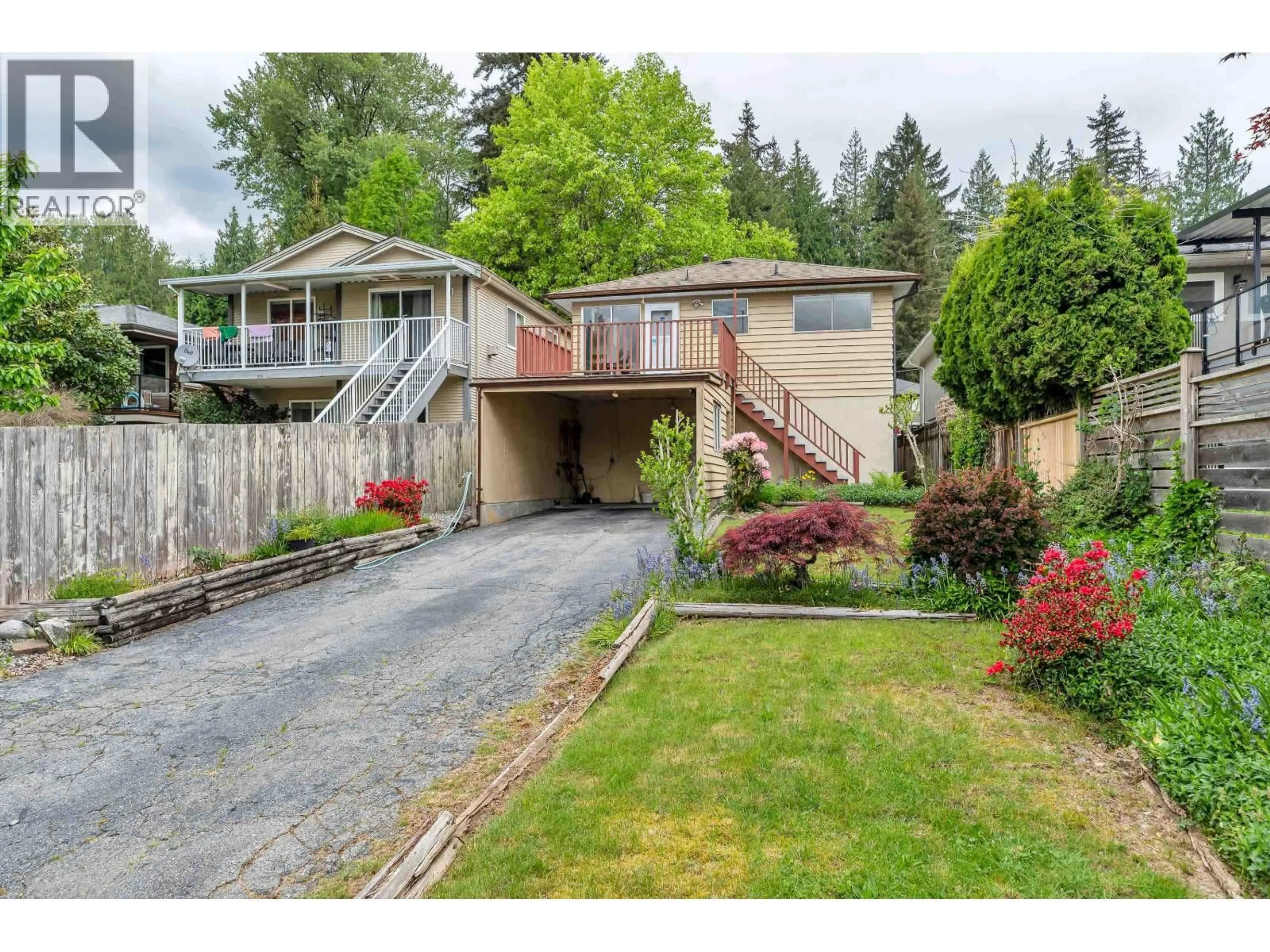 A pic from outside/outdoor area/front of a property/back of a property/a pic from drone, street for 1555 BURRILL AVENUE, North Vancouver British Columbia V7K1L8