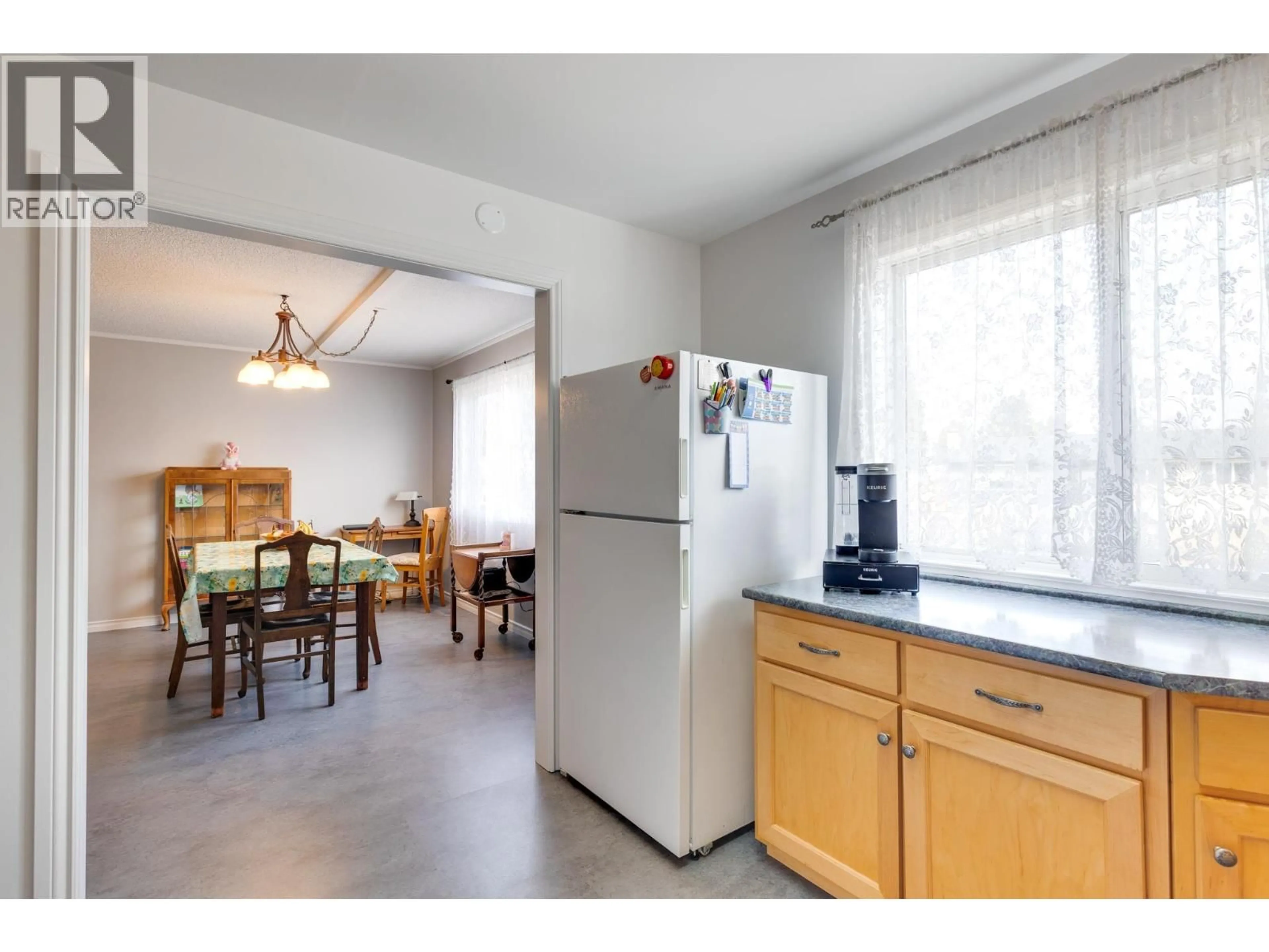 Standard kitchen, unknown for 6177 CALEDONIA CRESCENT, Prince George British Columbia V2N2H5