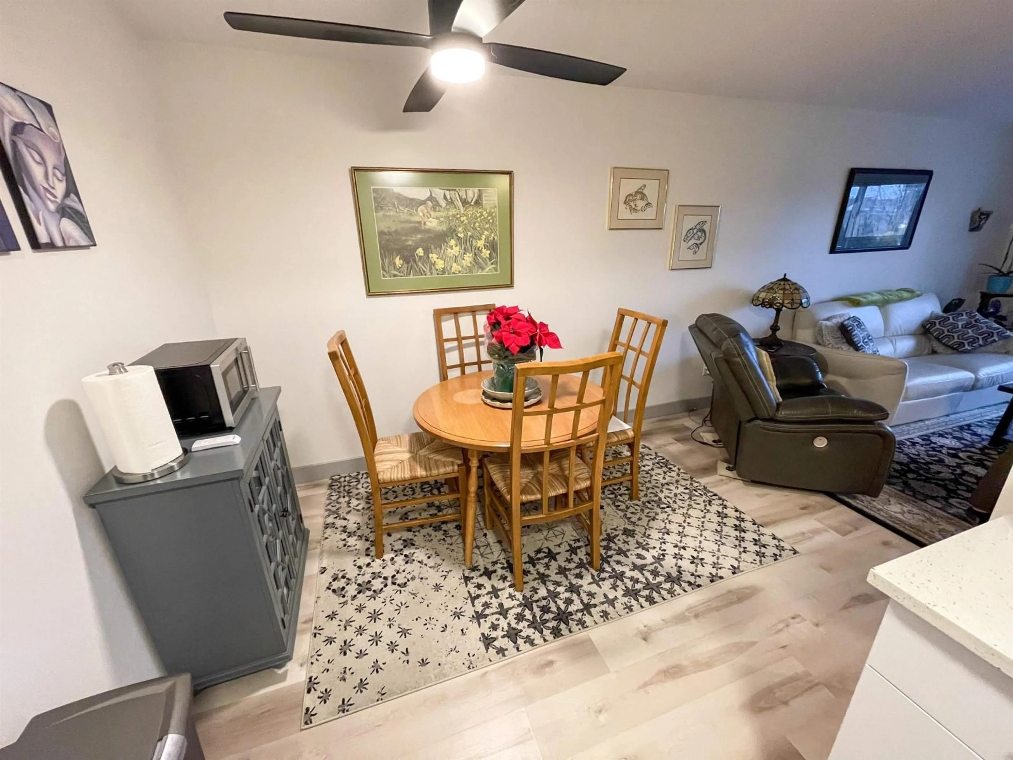 A pic of a room for 207 - 13775 74 AVENUE, Surrey British Columbia V3W9C5