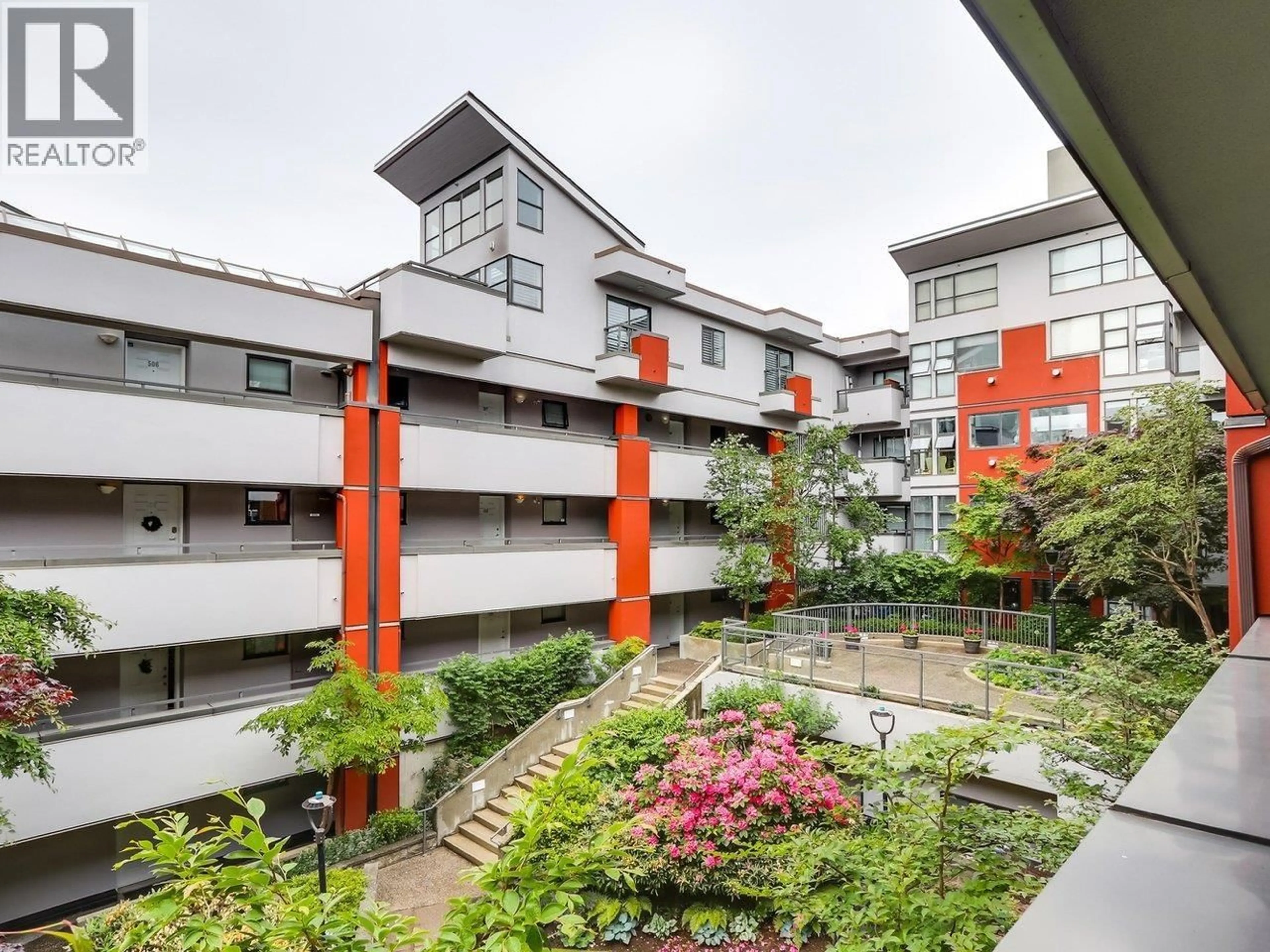 Patio, unknown for 414 - 345 LONSDALE AVENUE, North Vancouver British Columbia V7M3M9