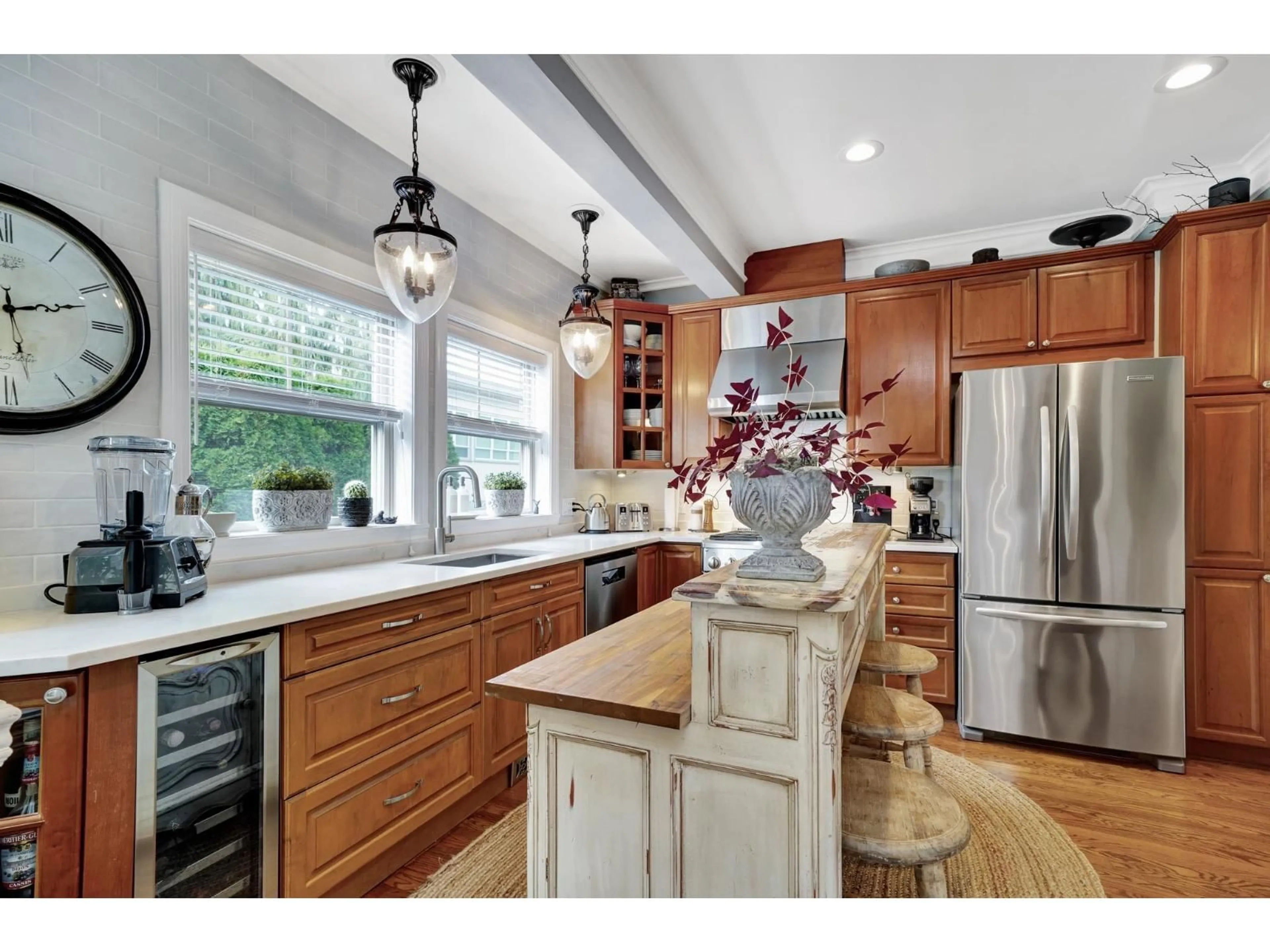 Open concept kitchen, unknown for 4 - 15151 BUENA VISTA AVENUE, White Rock British Columbia V4B1Y2