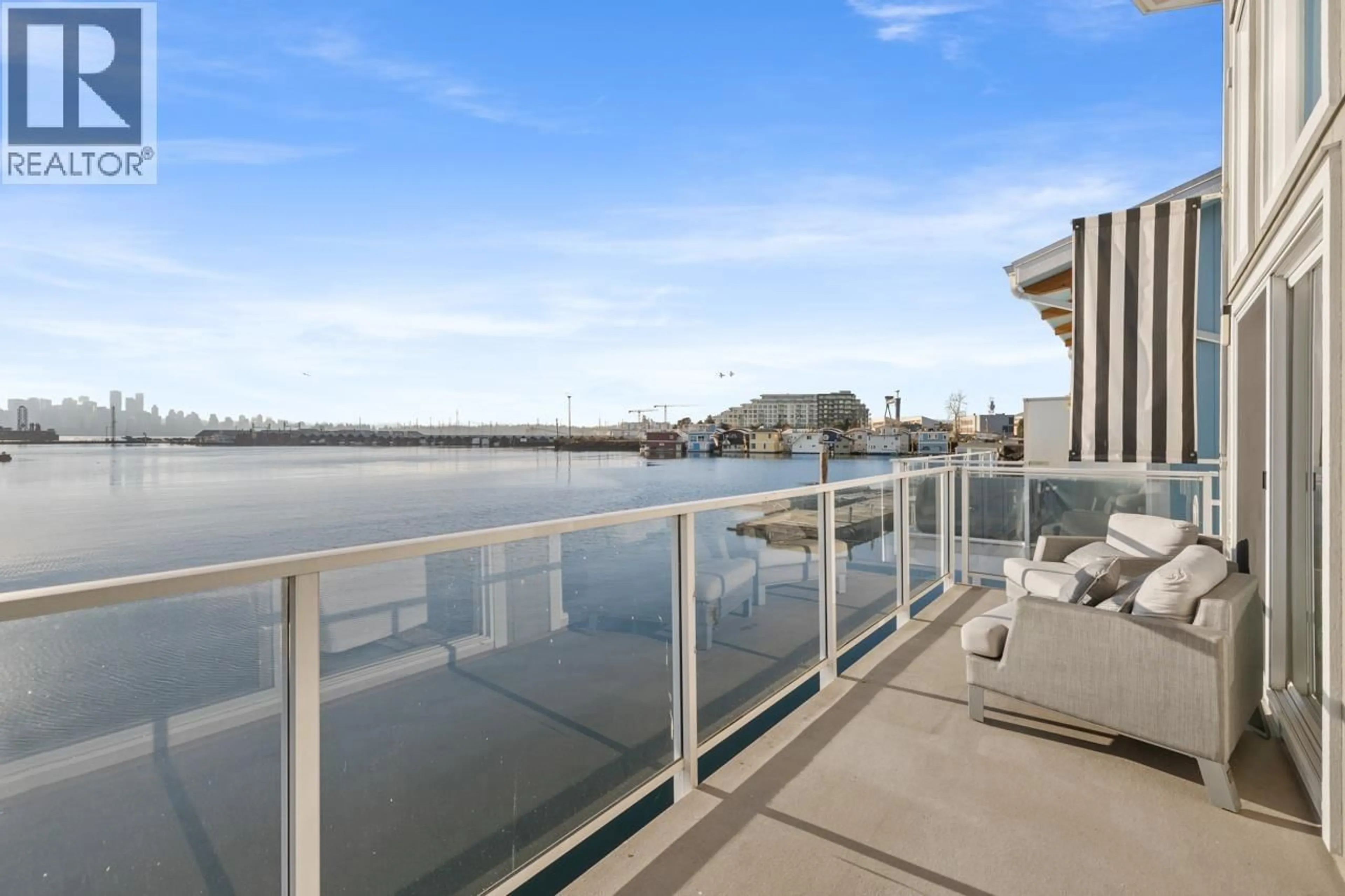 Patio, water/lake/river/ocean view for 20 - 415 ESPLANADE AVENUE, North Vancouver British Columbia V7M1A6