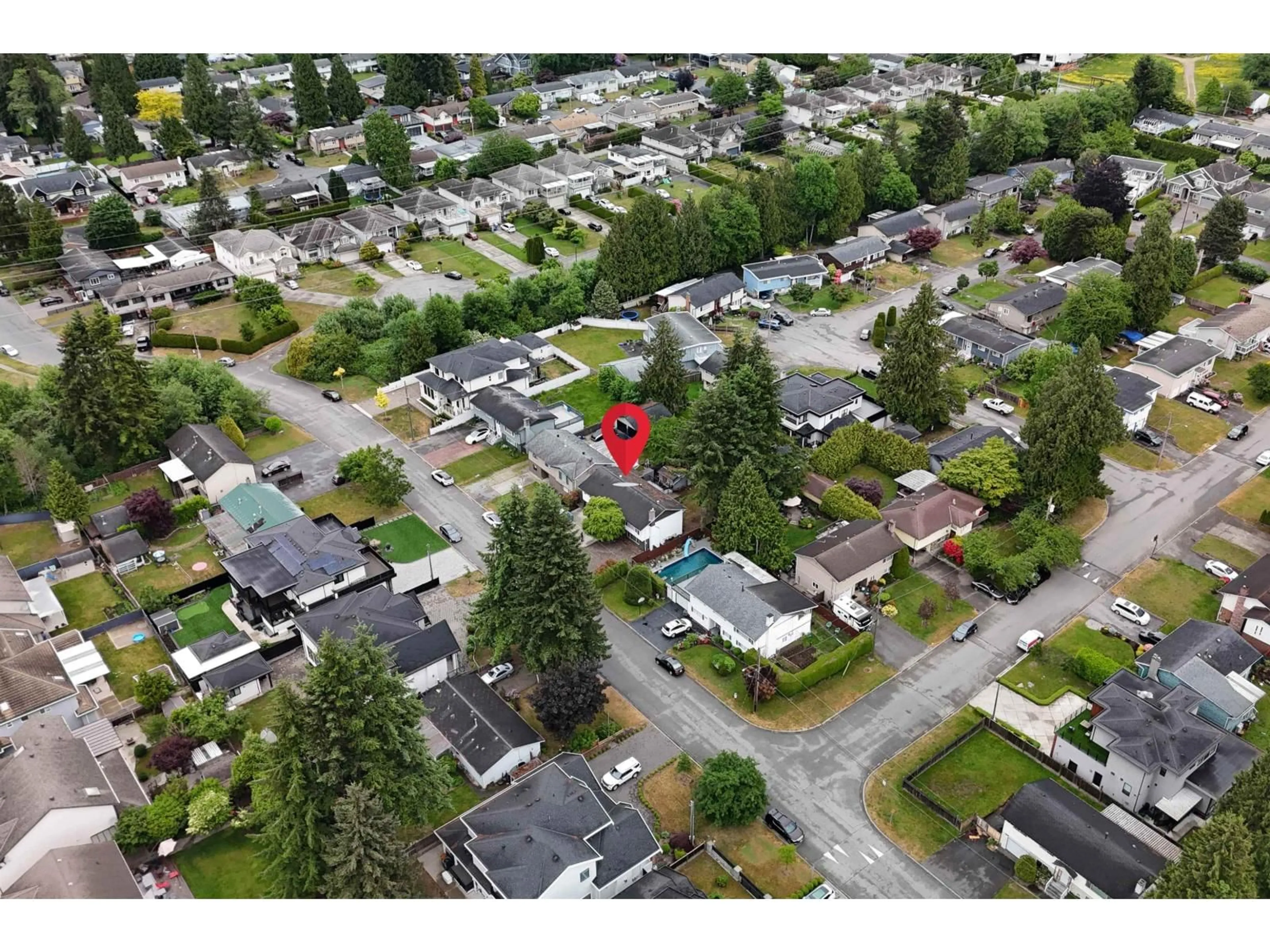 A pic from outside/outdoor area/front of a property/back of a property/a pic from drone, street for 7322 113 STREET, Delta British Columbia V4C5B4