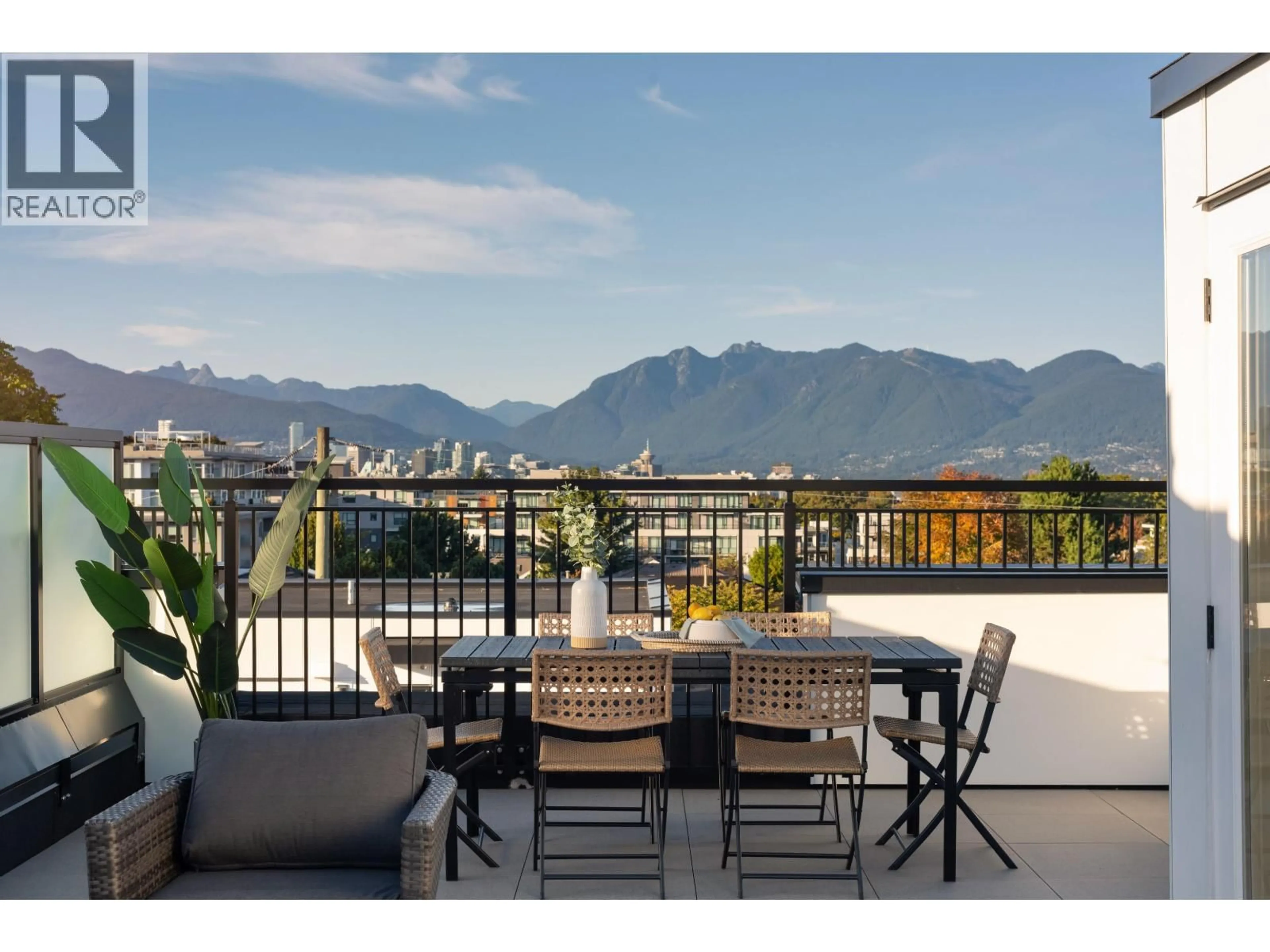 Patio, mountain view for 263 - 479 28TH AVENUE, Vancouver British Columbia V5Y0P2