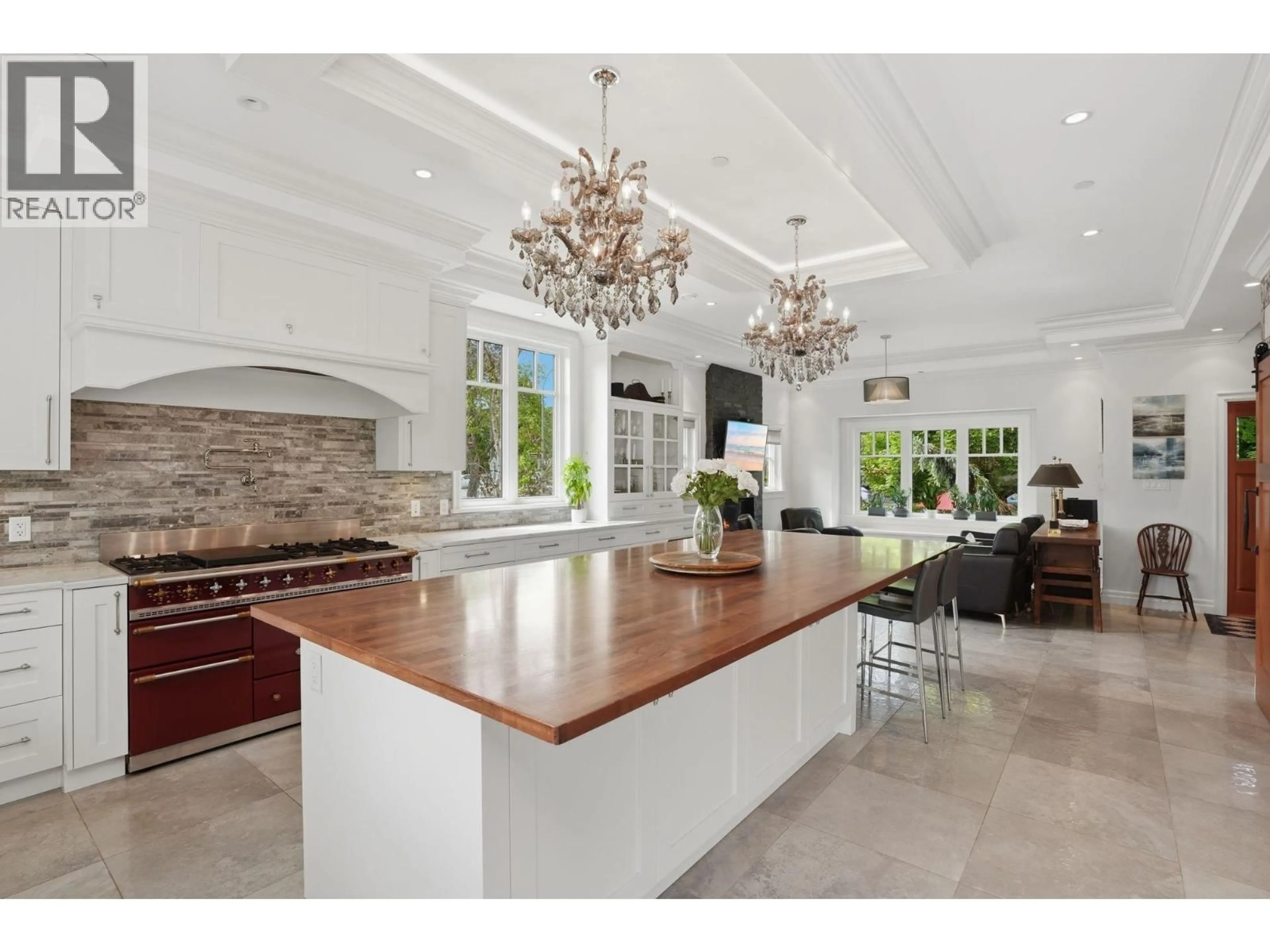 Open concept kitchen, ceramic/tile floor for 4098 16TH AVENUE, Vancouver British Columbia V6R3E1