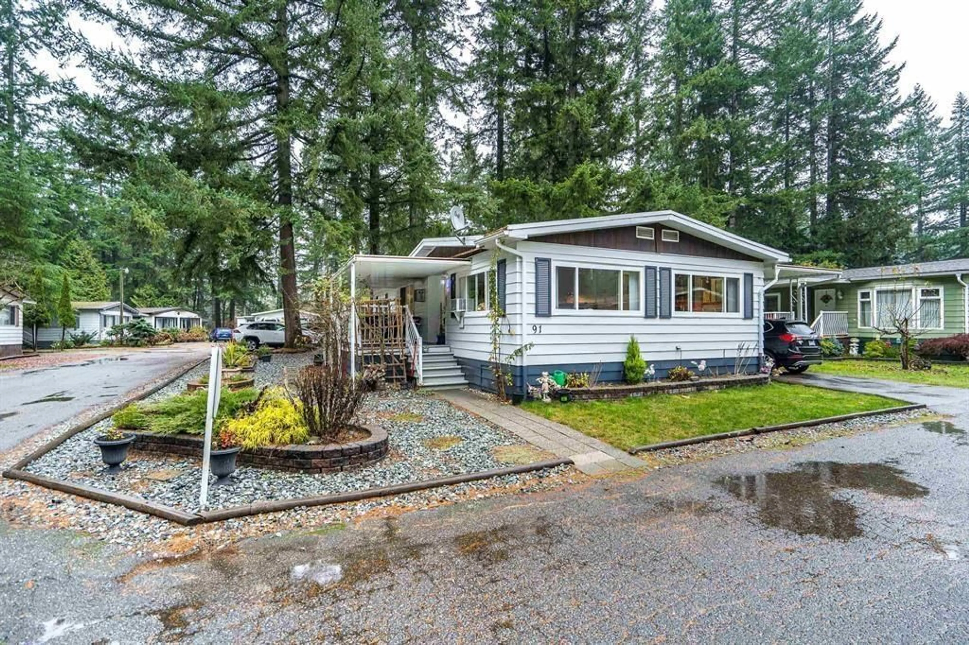 Home with vinyl exterior material, water/lake/river/ocean view for 91 - 20071 24 AVENUE, Langley British Columbia V2Z2A1