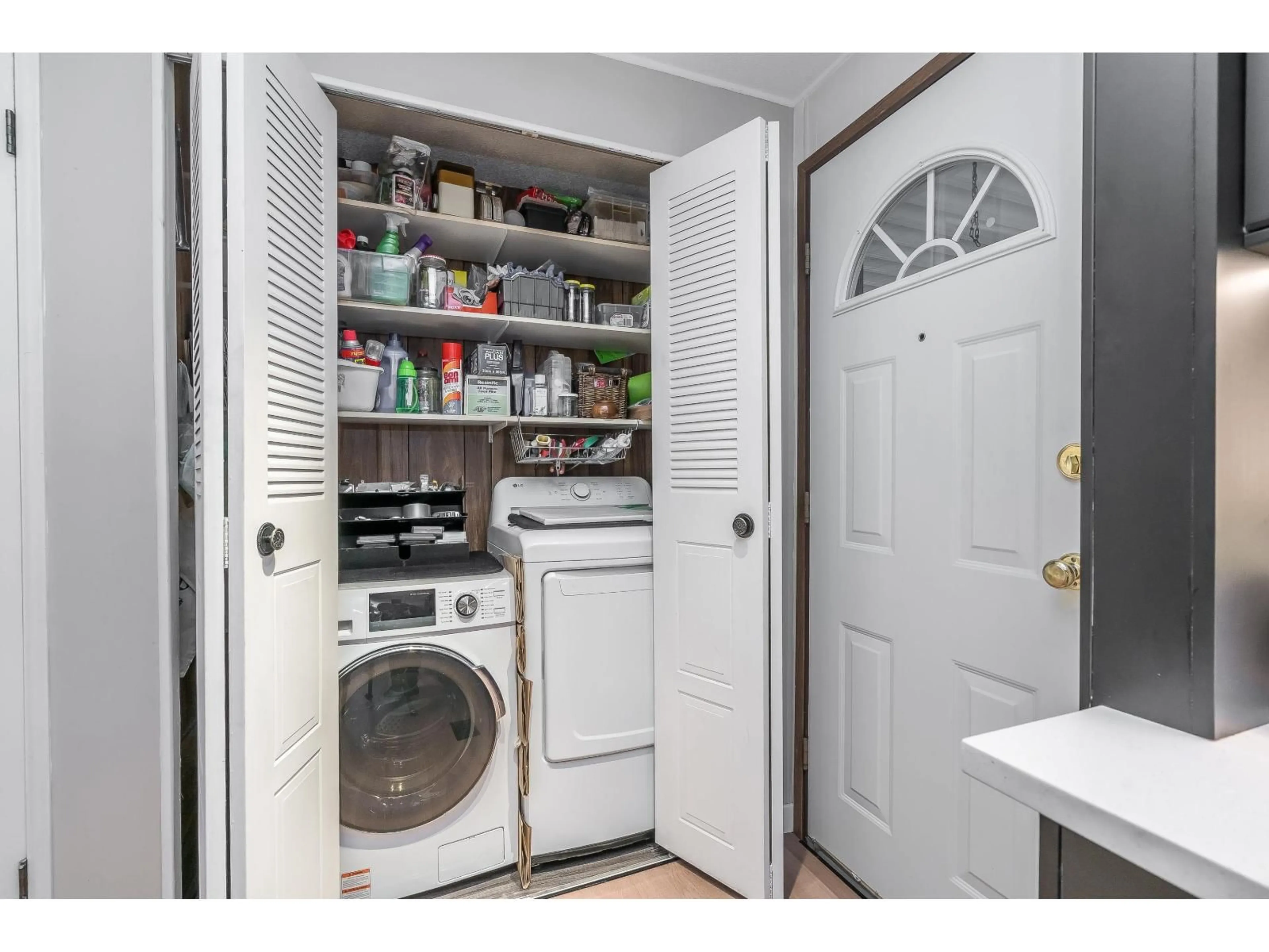 Laundry room for 91 - 20071 24 AVENUE, Langley British Columbia V2Z2A1