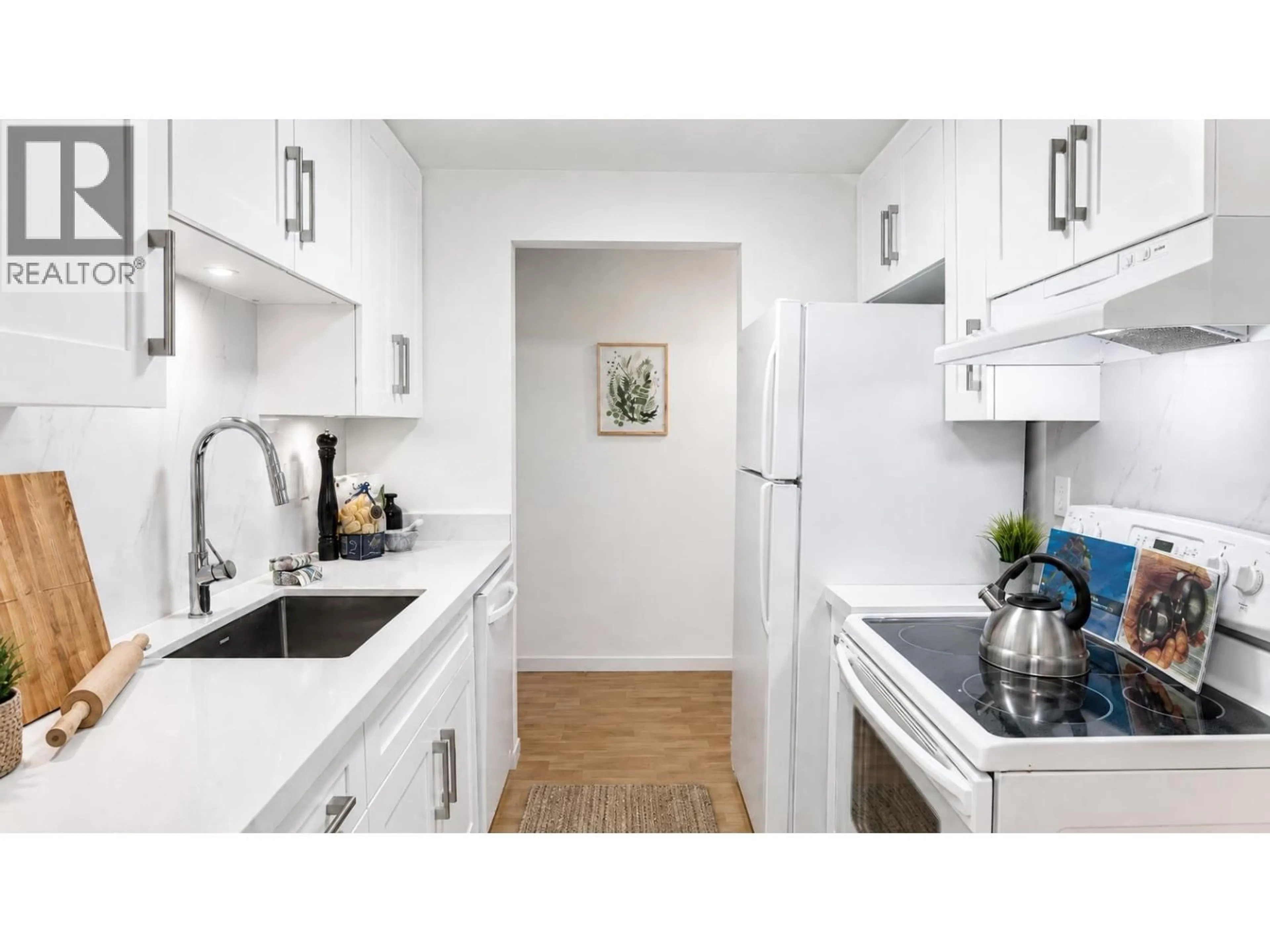 Standard kitchen, unknown for 206 - 7295 MOFFATT ROAD, Richmond British Columbia V6Y3E5