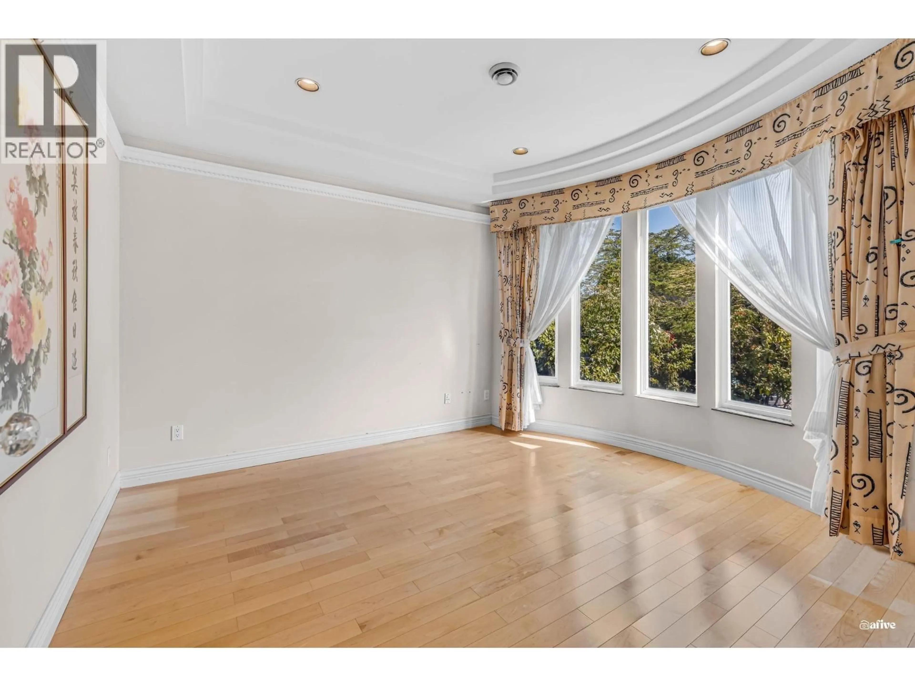 A pic of a room for 1463 57TH AVENUE, Vancouver British Columbia V6P1T1