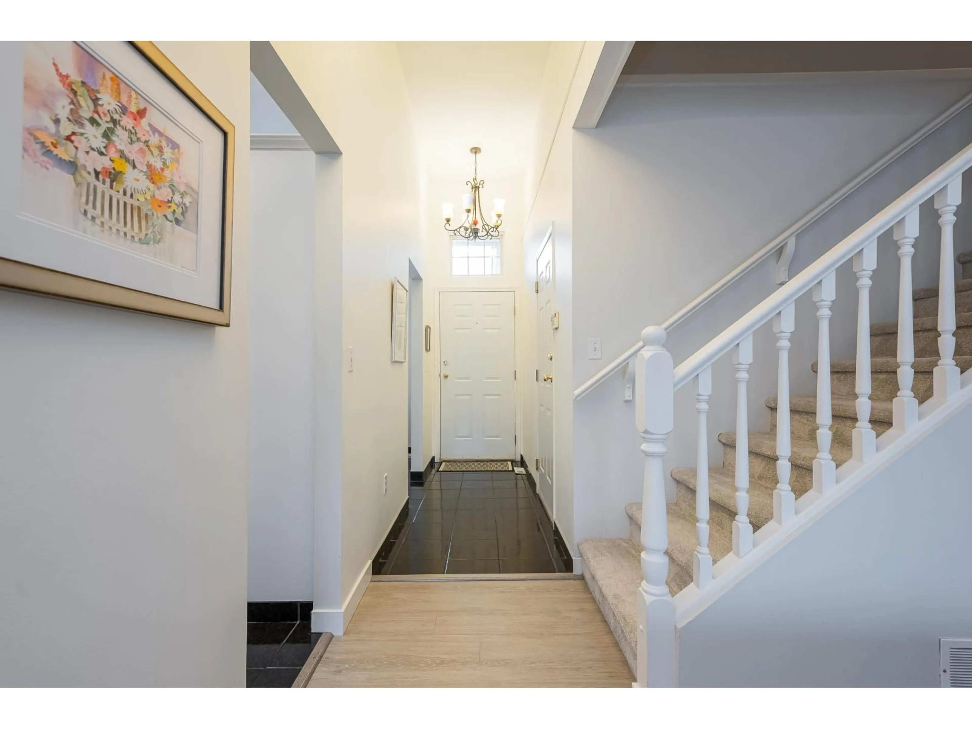 Indoor foyer for 4 - 20788 87 AVENUE, Langley British Columbia V1M3W7