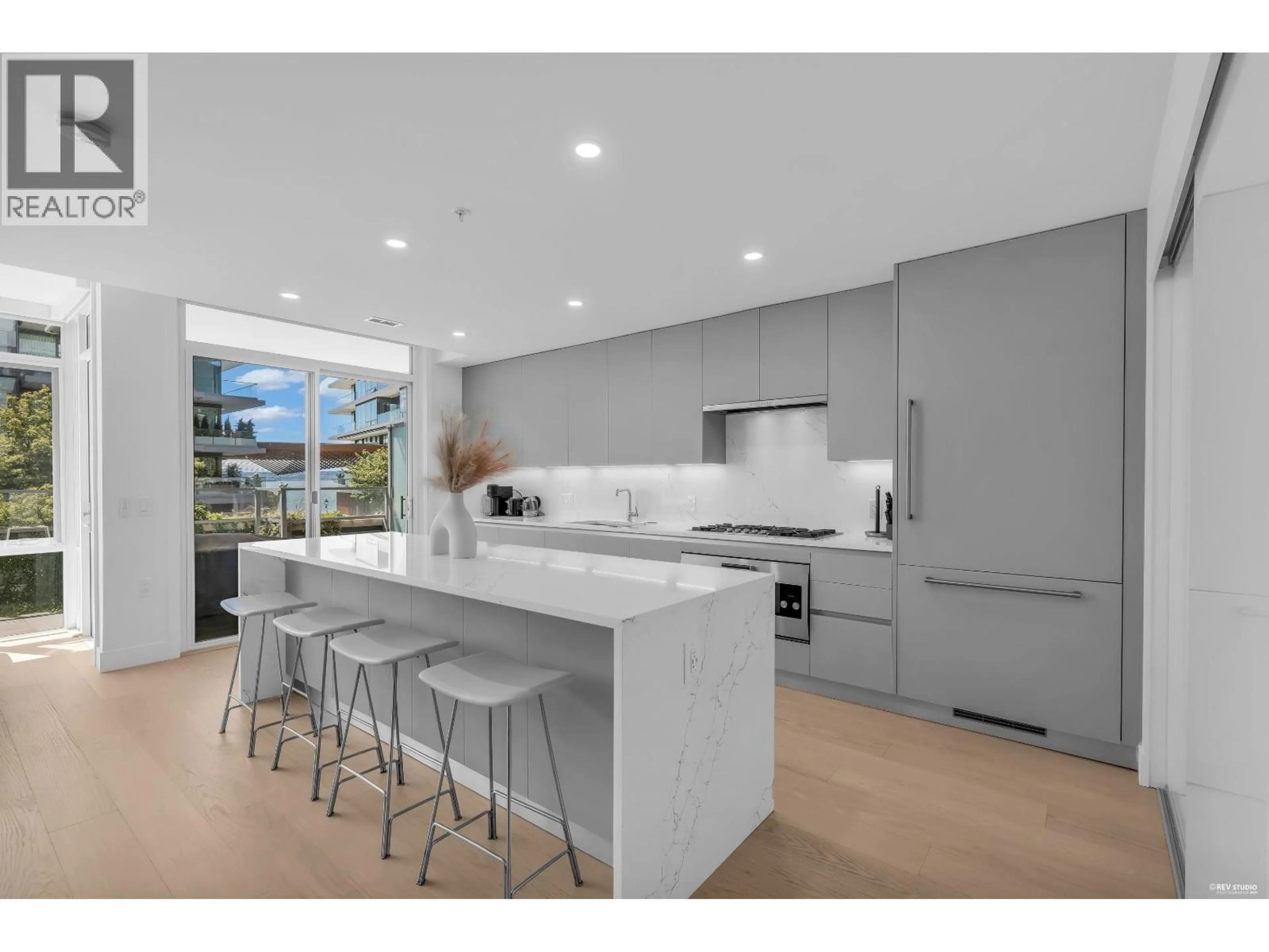 Open concept kitchen, unknown for 207 - 1331 MARINE DRIVE, West Vancouver British Columbia V7T1B6