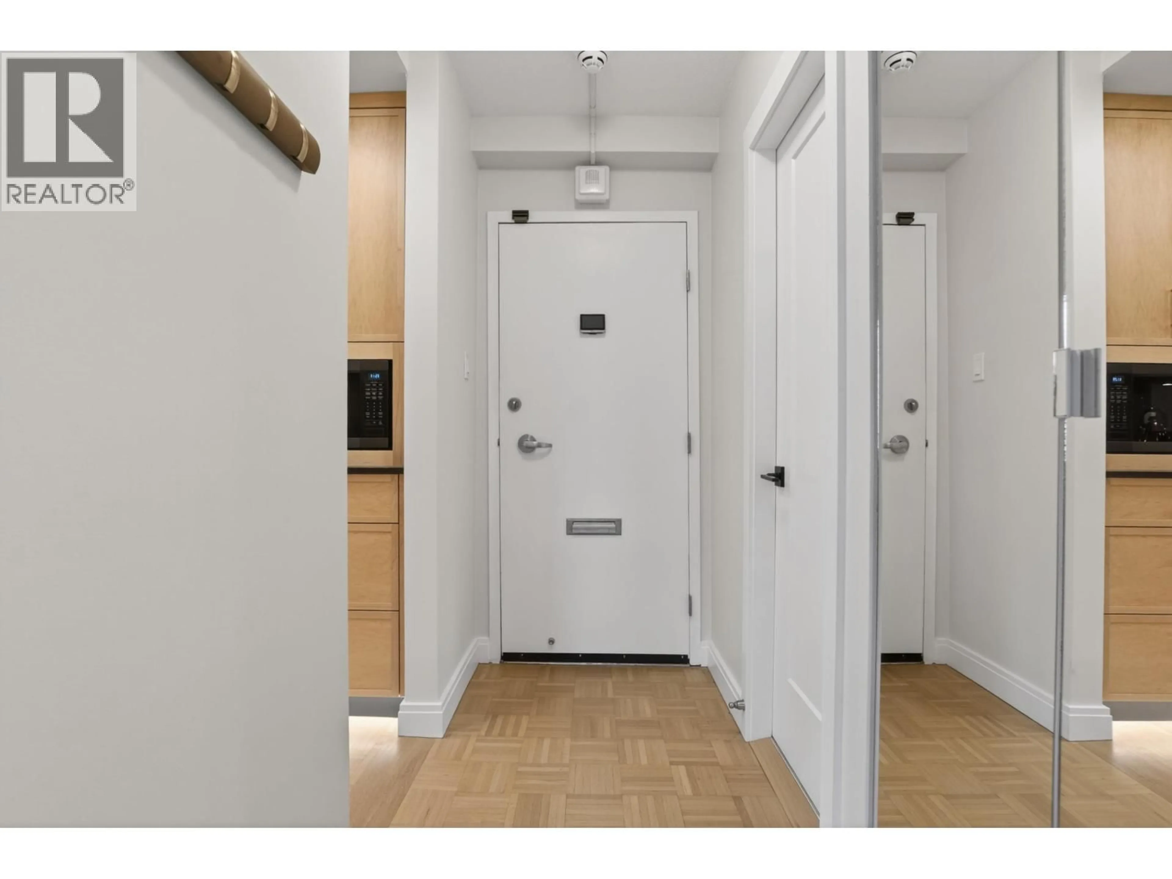 Indoor entryway for 407 - 1330 HARWOOD STREET, Vancouver British Columbia V6E1S8