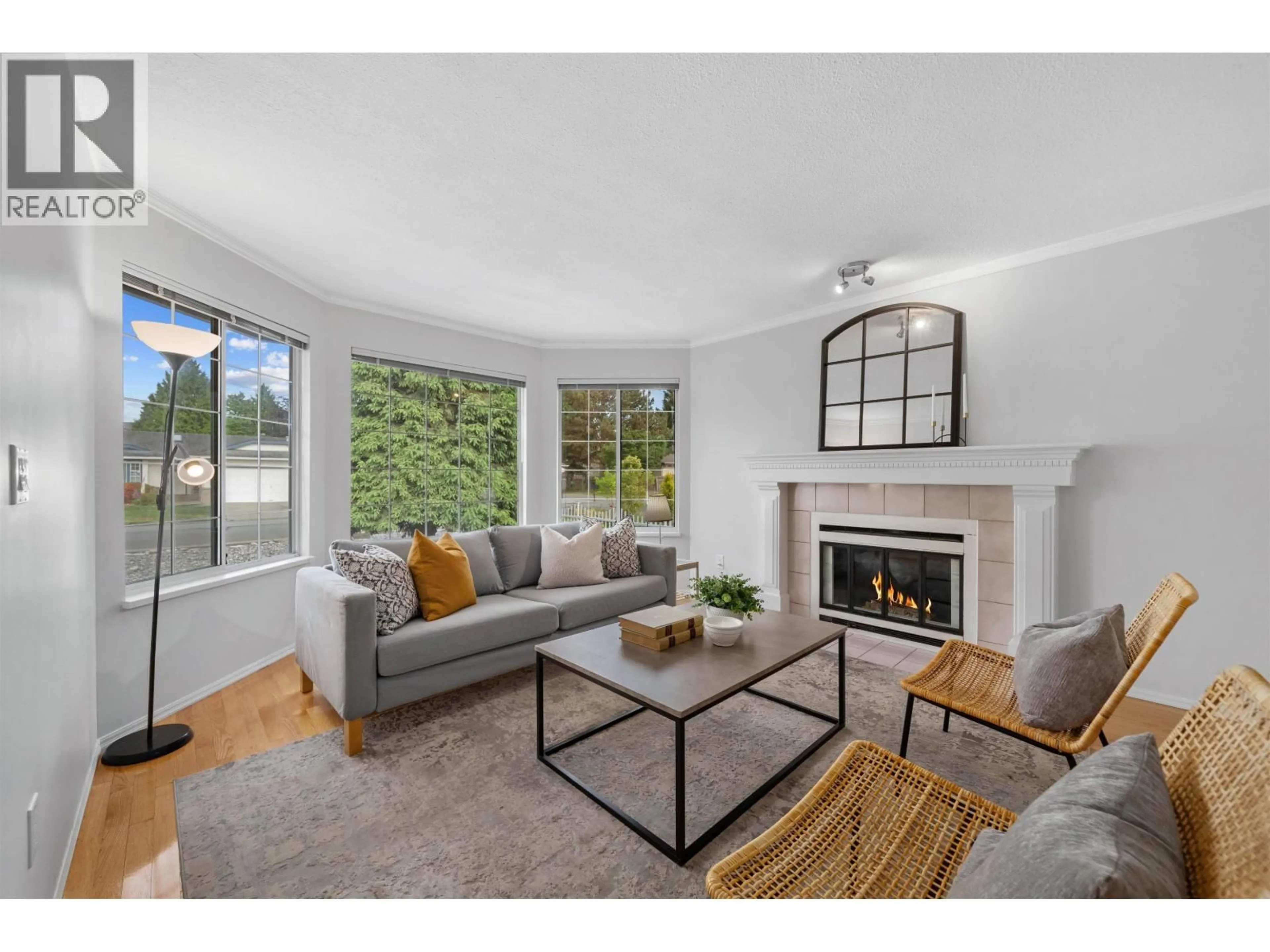 Living room with furniture, unknown for 12309 193 STREET, Pitt Meadows British Columbia V3Y2K2
