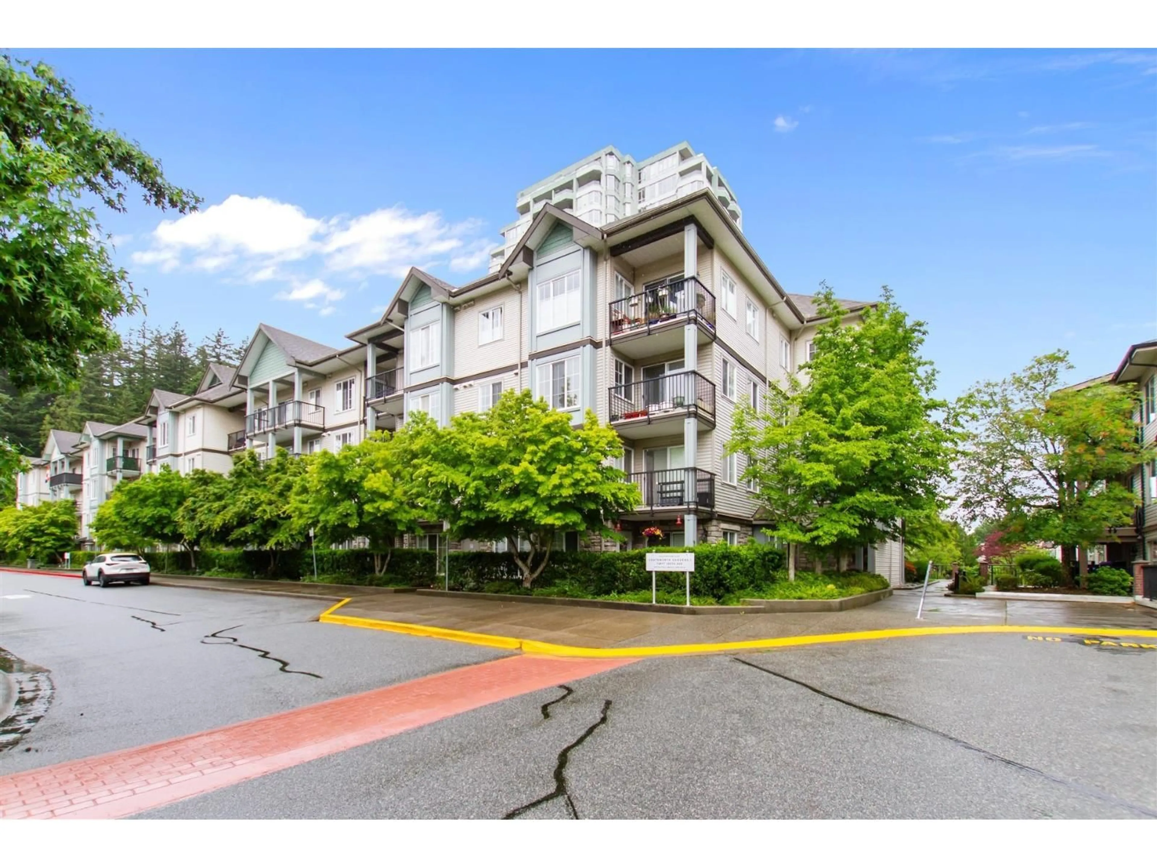 Unknown for 107 - 14877 100 AVENUE, Surrey British Columbia V3R3H1
