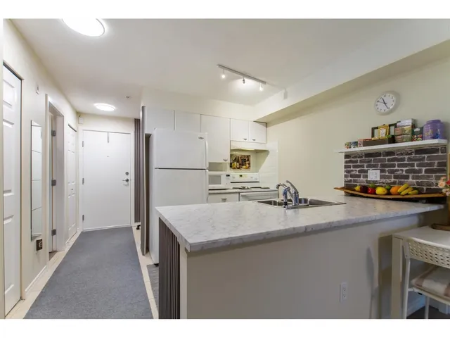 107 - 14877 100 AVENUE, Surrey 5