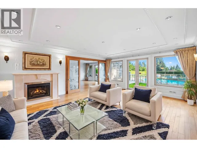 1361 MATHERS AVENUE, West Vancouver 2