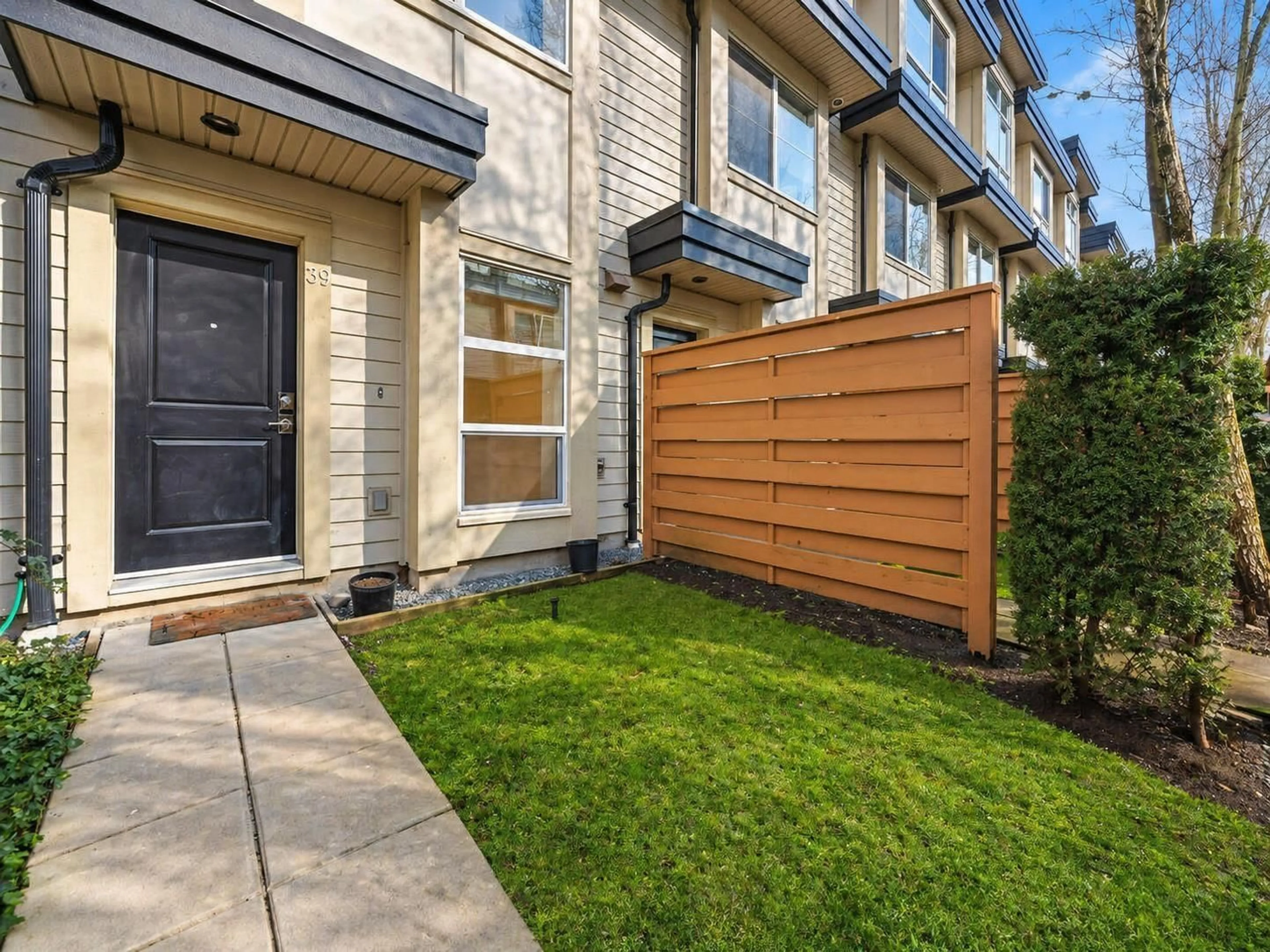 Unknown for 39 - 19477 72A AVENUE, Surrey British Columbia V4N6M2