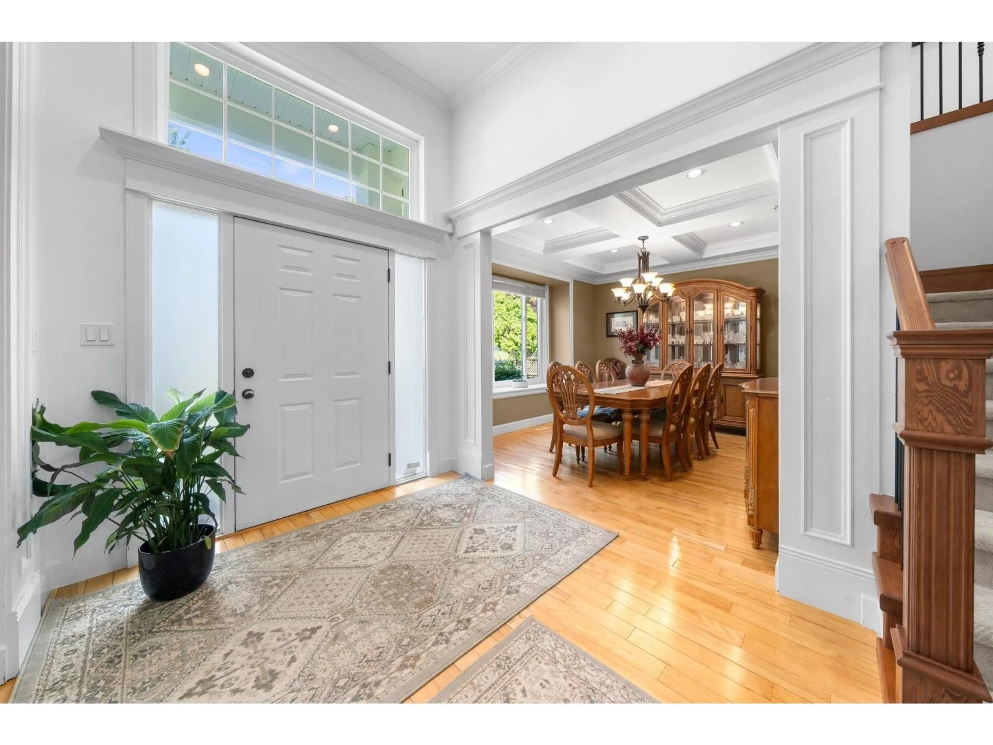 Indoor entryway for 1328 STEVENS STREET, White Rock British Columbia V4B4Y1