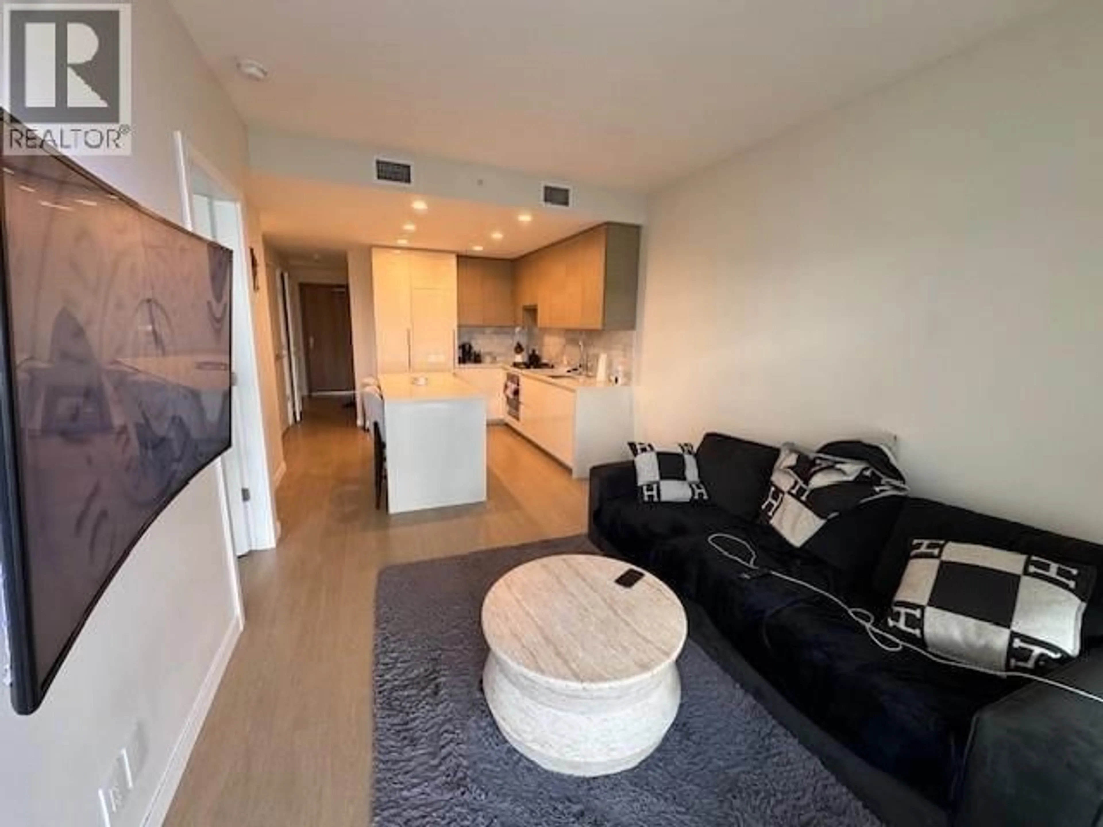 Living room with furniture, unknown for 3609 - 4168 LOUGHEED HIGHWAY, Burnaby British Columbia V5C0N9