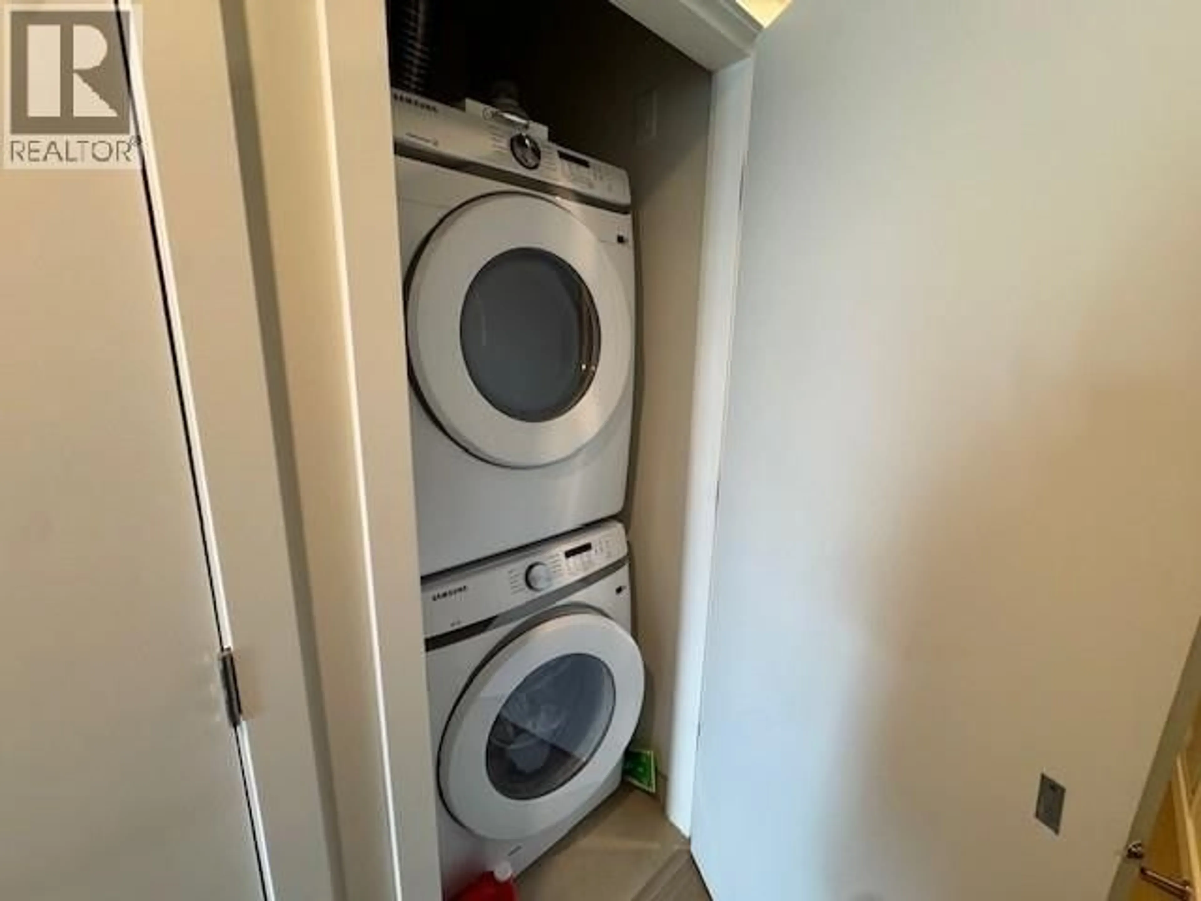 Laundry room for 3609 - 4168 LOUGHEED HIGHWAY, Burnaby British Columbia V5C0N9