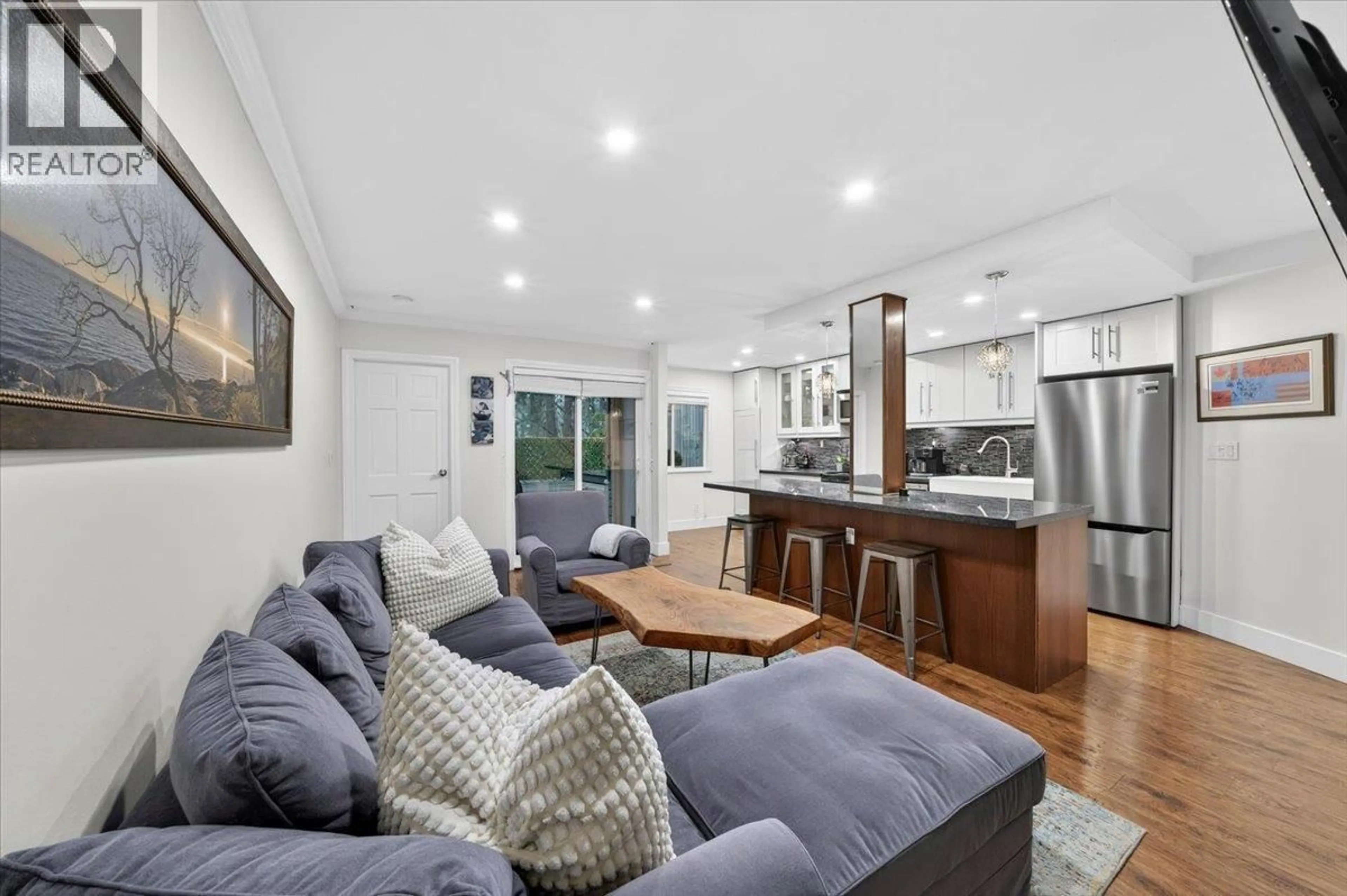Open concept kitchen, unknown for 44 - 1240 FALCON DRIVE, Coquitlam British Columbia V3E2B4